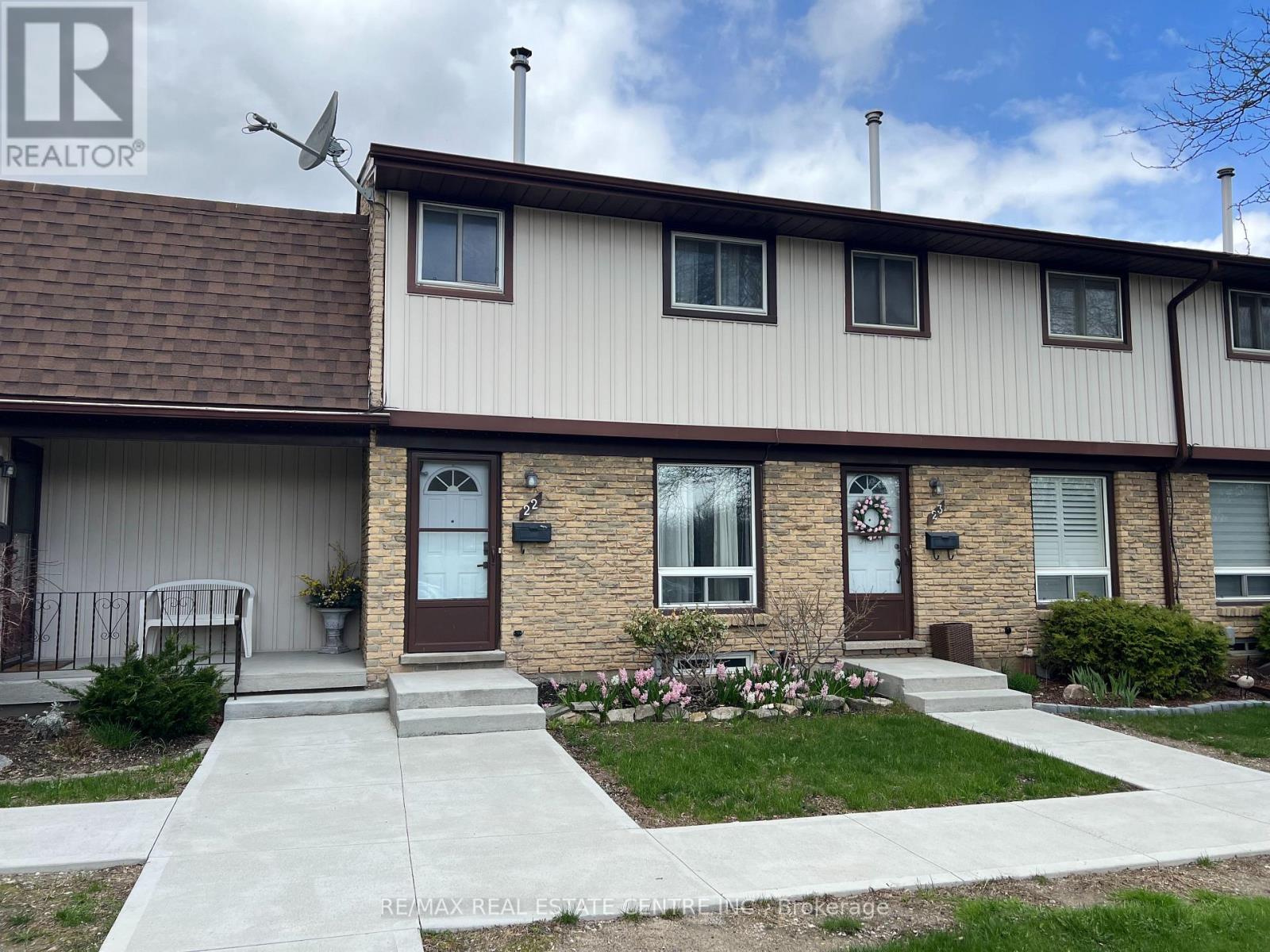 22 - 210 GLAMIS ROAD