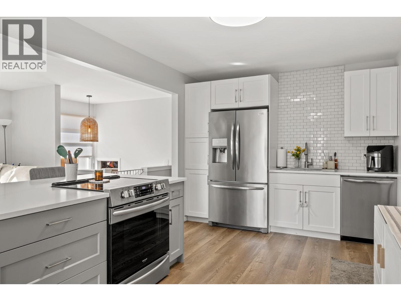 1390 Mountain Avenue - 12