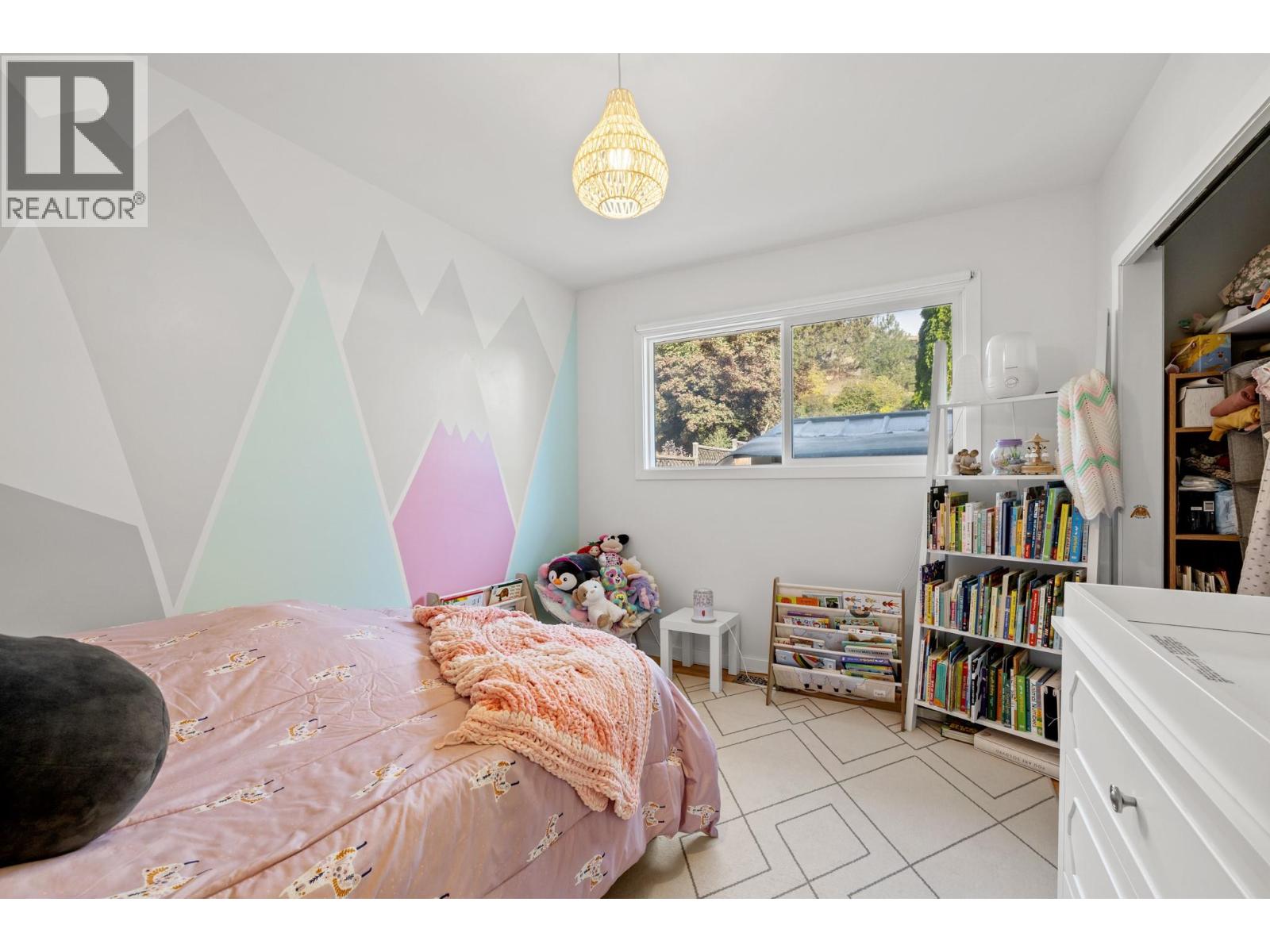 1390 Mountain Avenue - 19