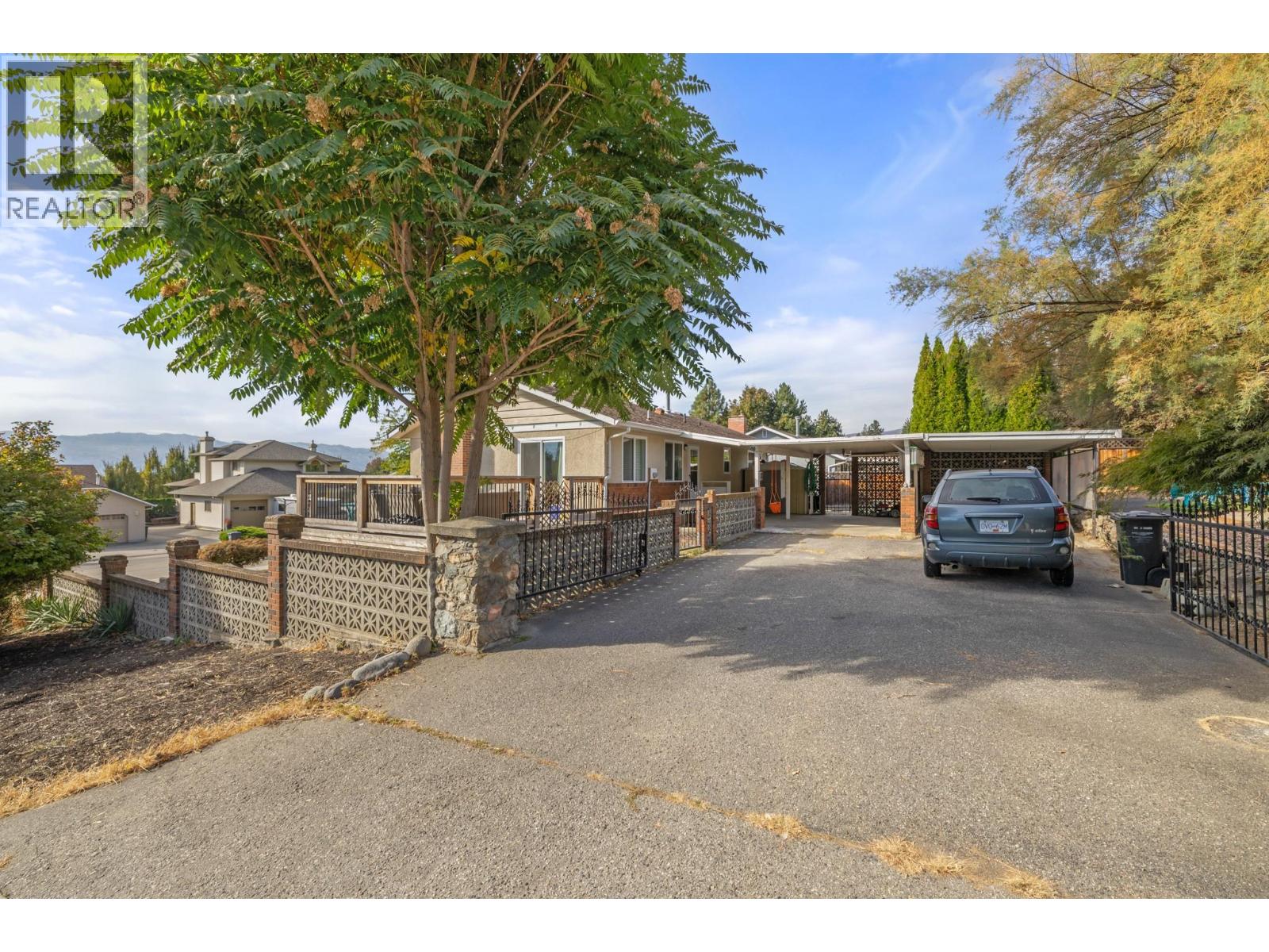 1390 Mountain Avenue - 35