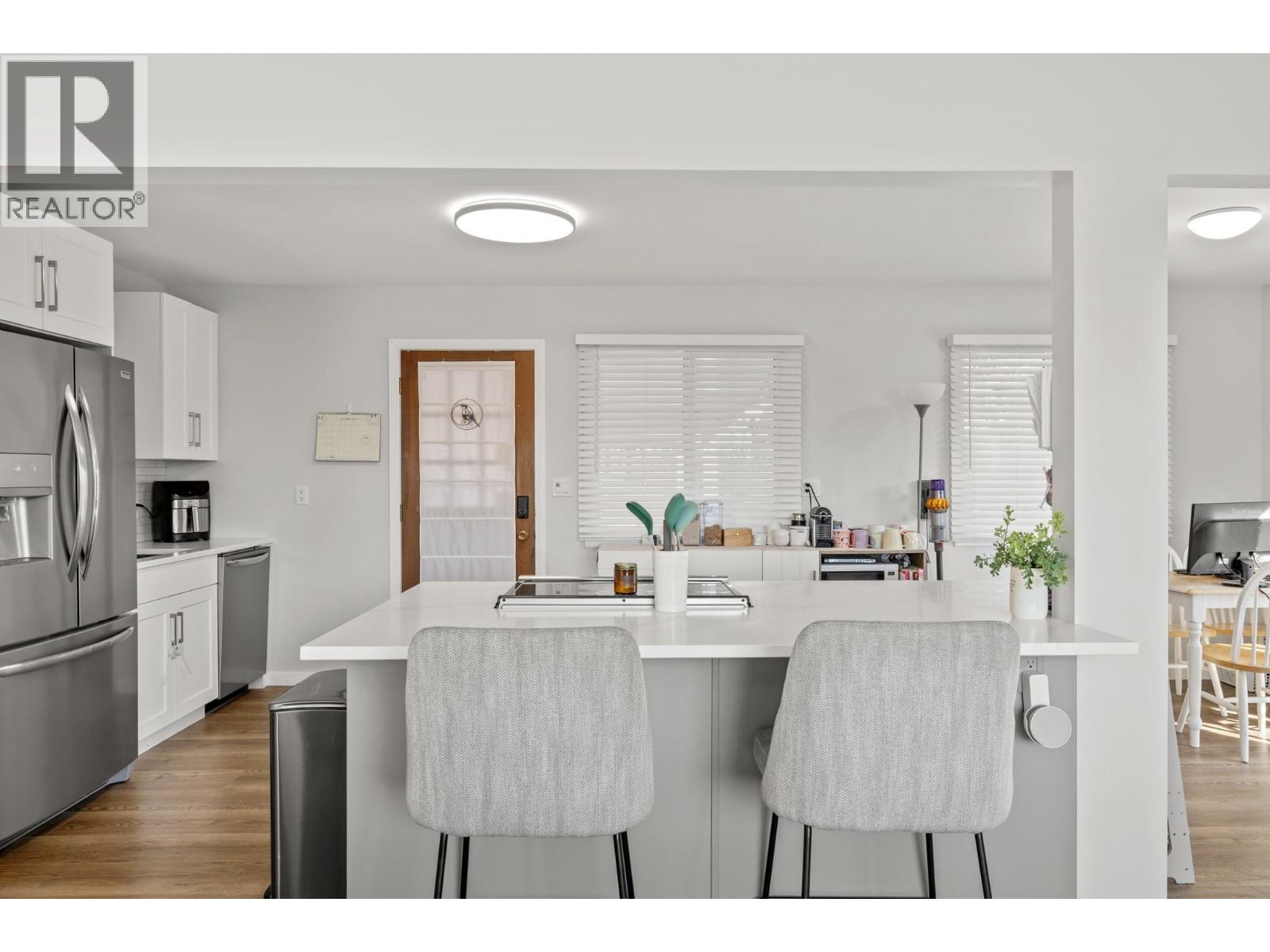 1390 Mountain Avenue - 9
