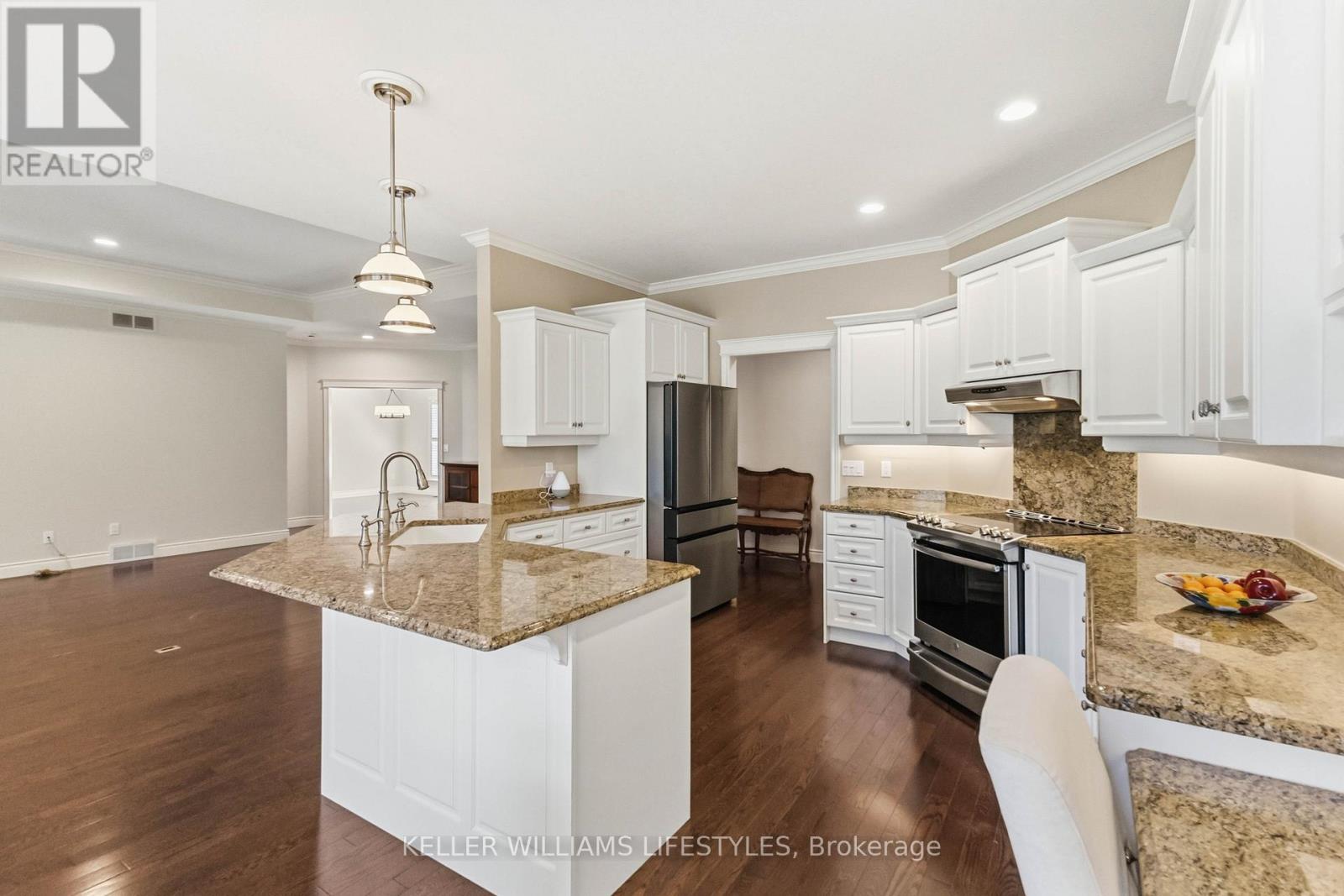 10 TETHERWOOD COURT - 14