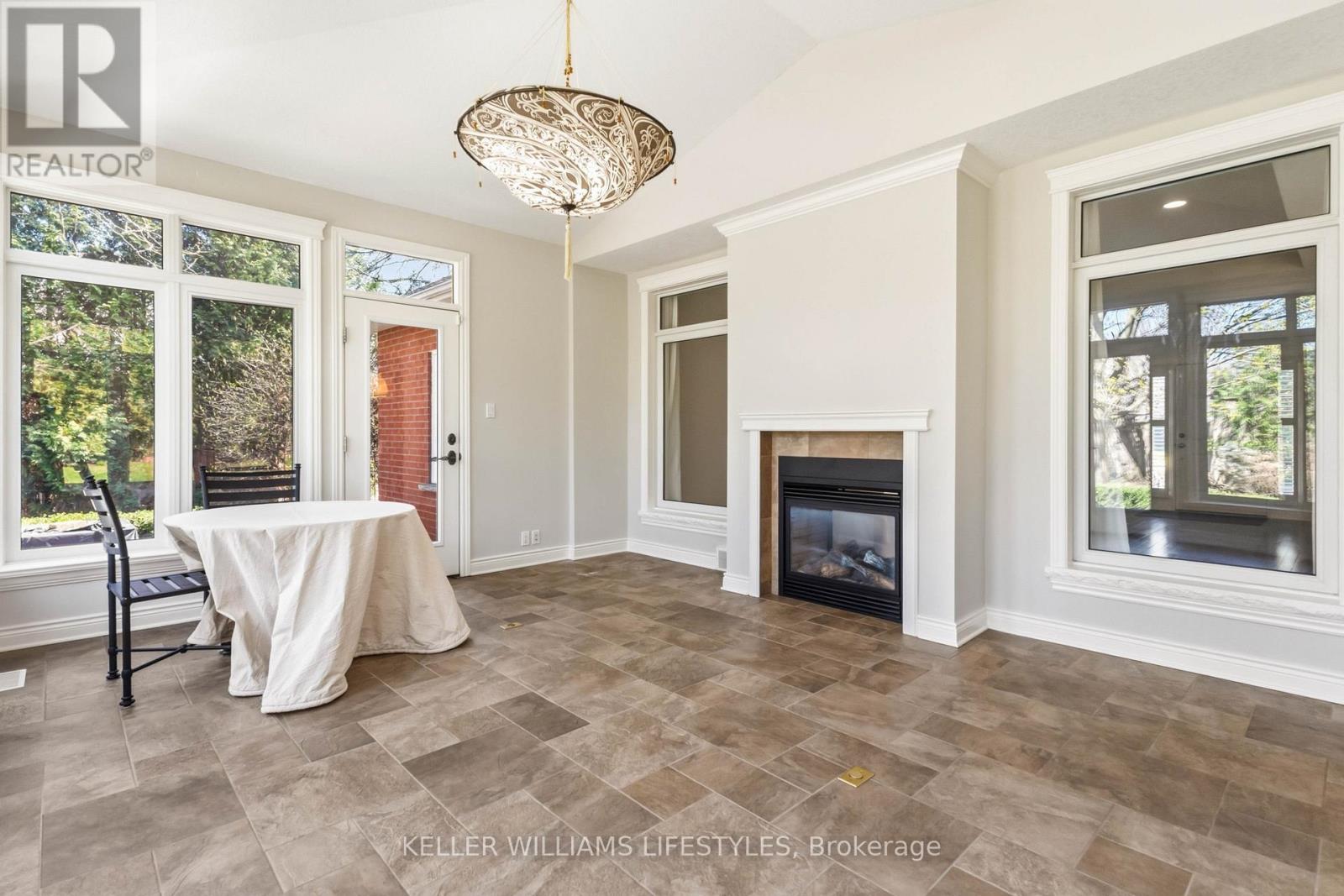 10 TETHERWOOD COURT - 19