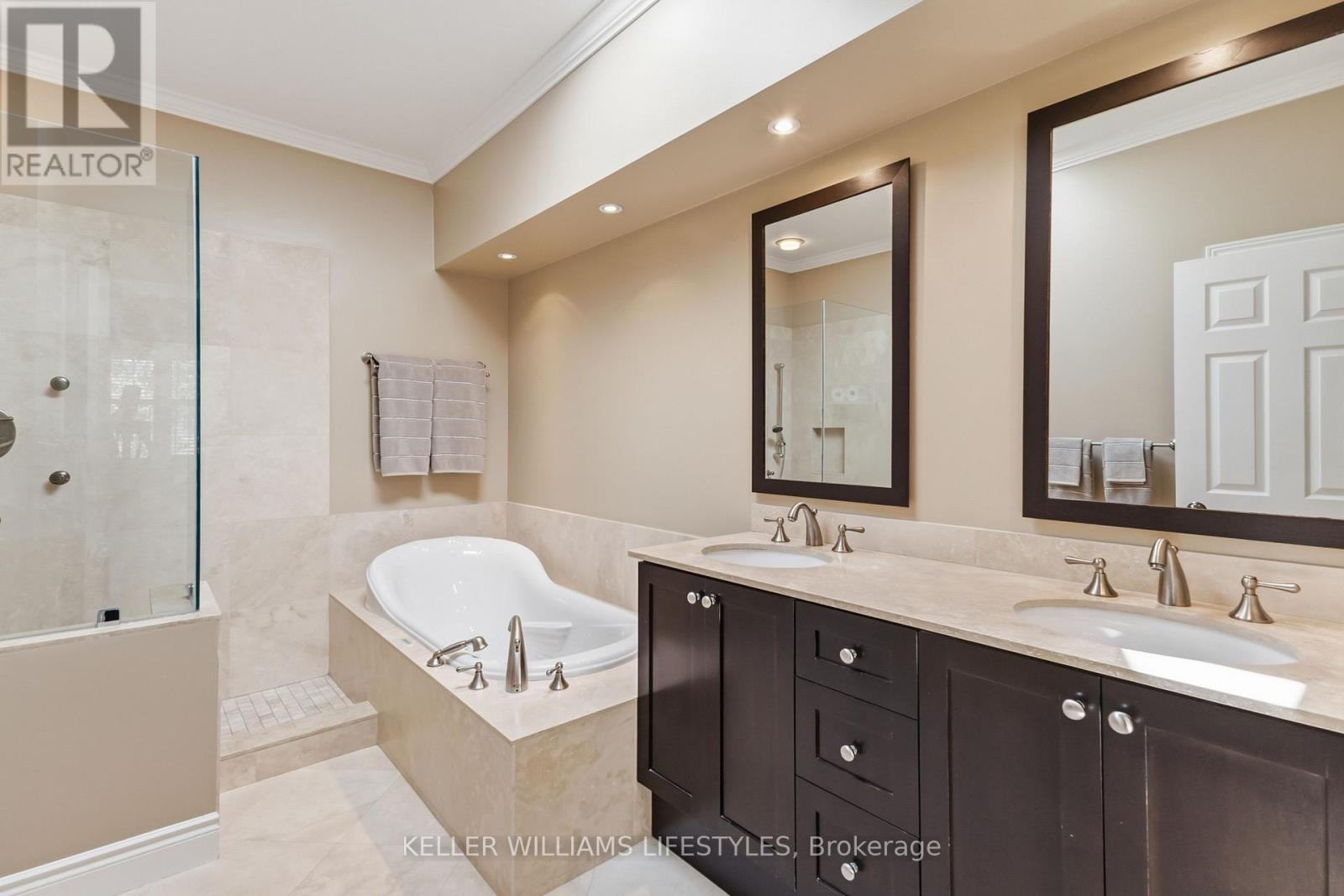 10 TETHERWOOD COURT - 25