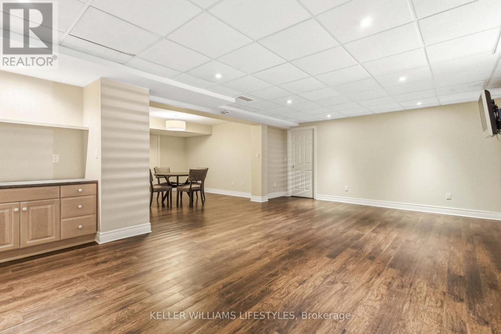 10 TETHERWOOD COURT - 40