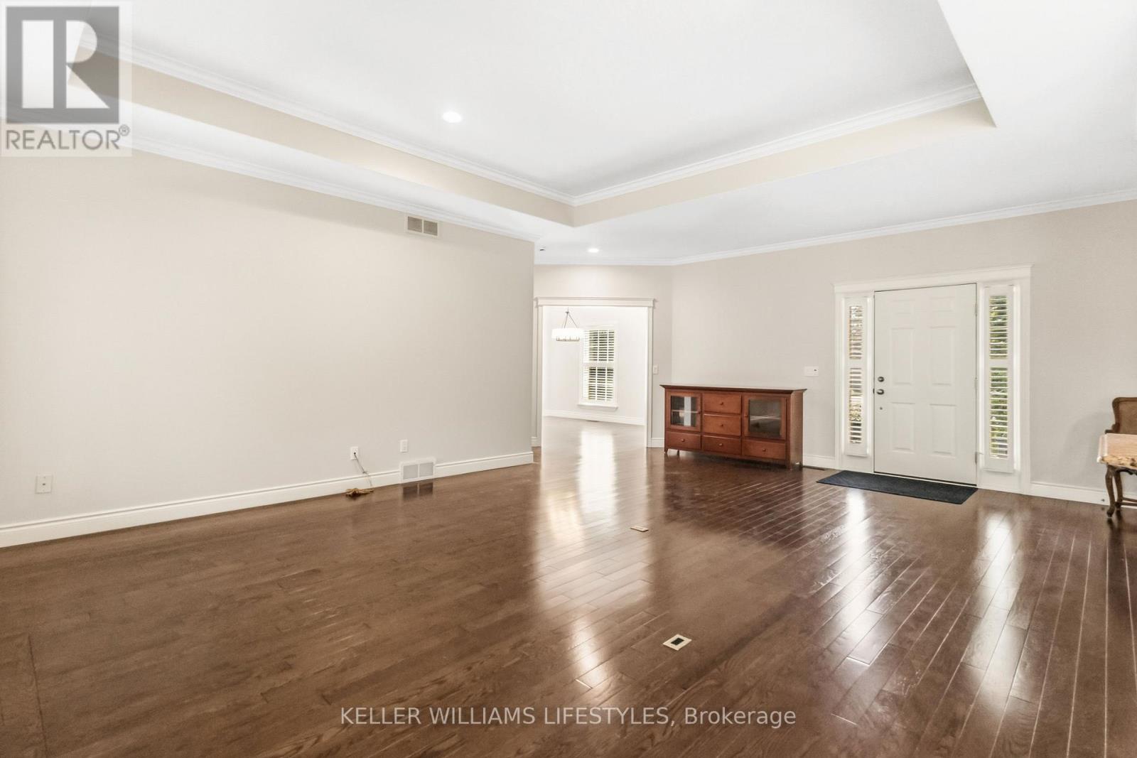 10 TETHERWOOD COURT - 8