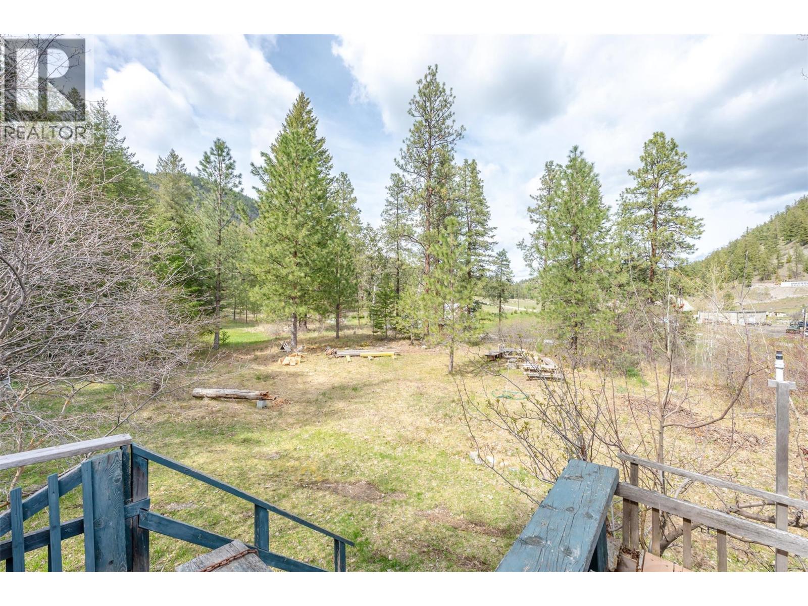 128 Farleigh Lake Road, Penticton