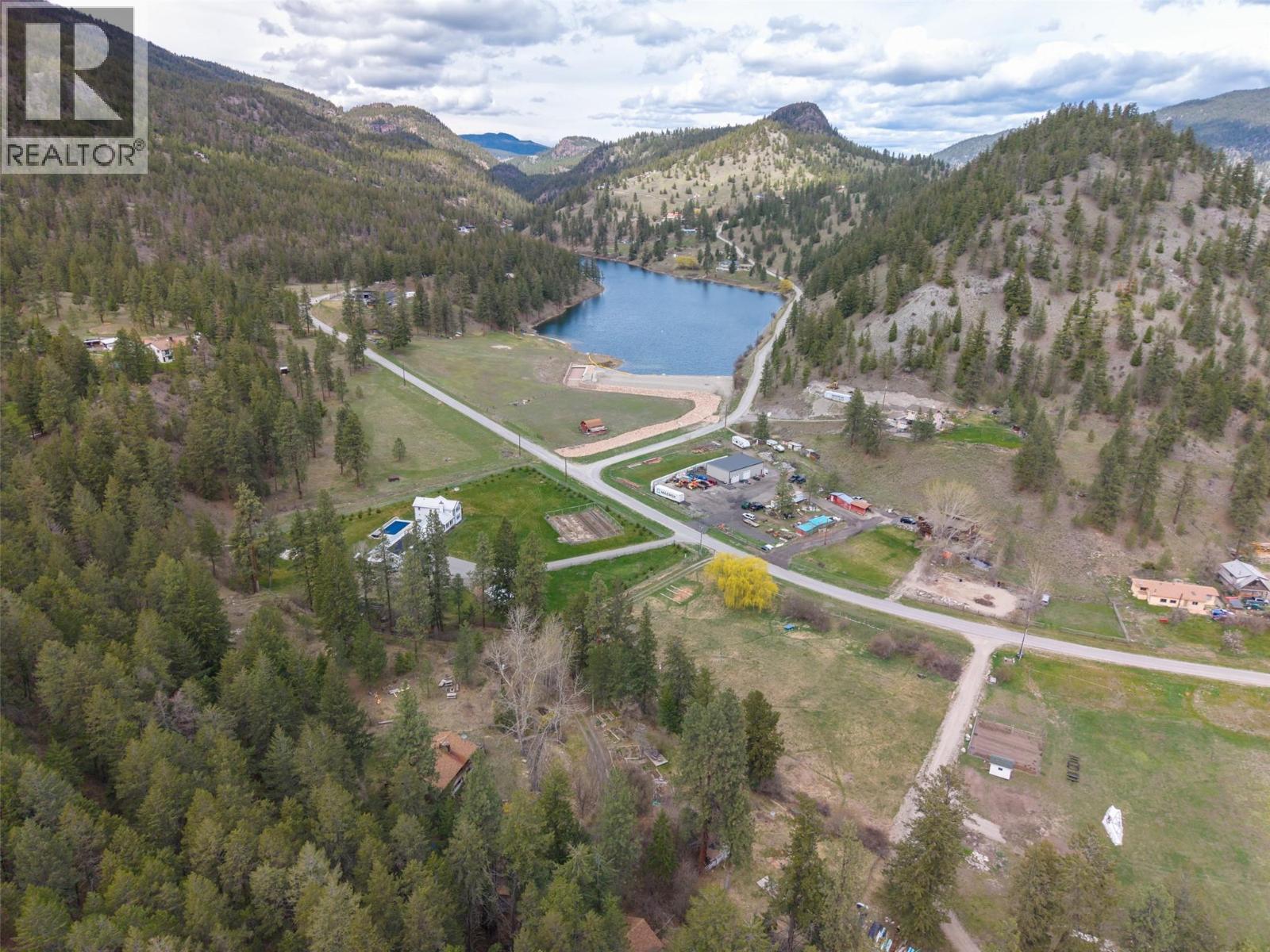 128 Farleigh Lake Road, Penticton