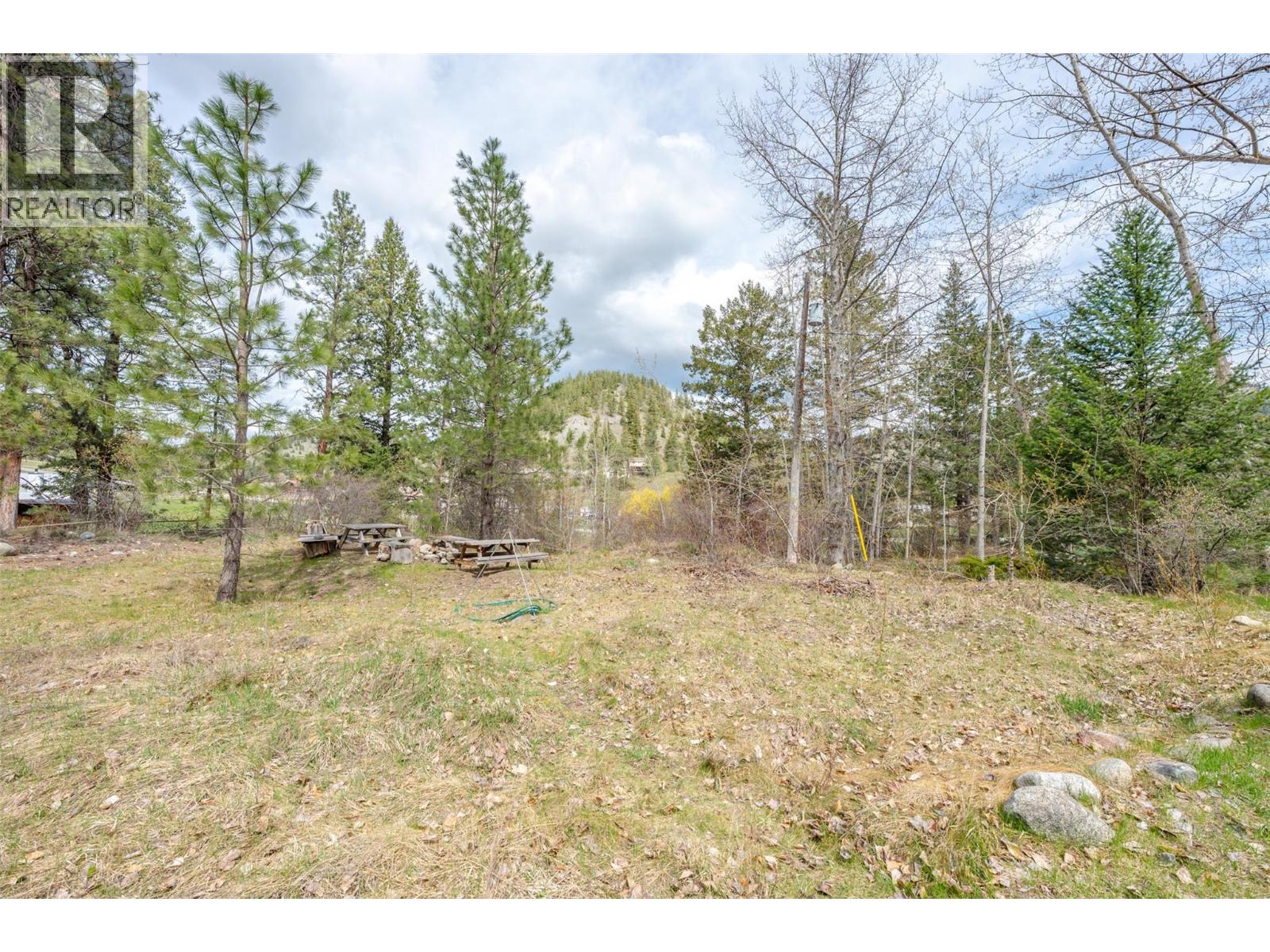 128 Farleigh Lake Road, Penticton