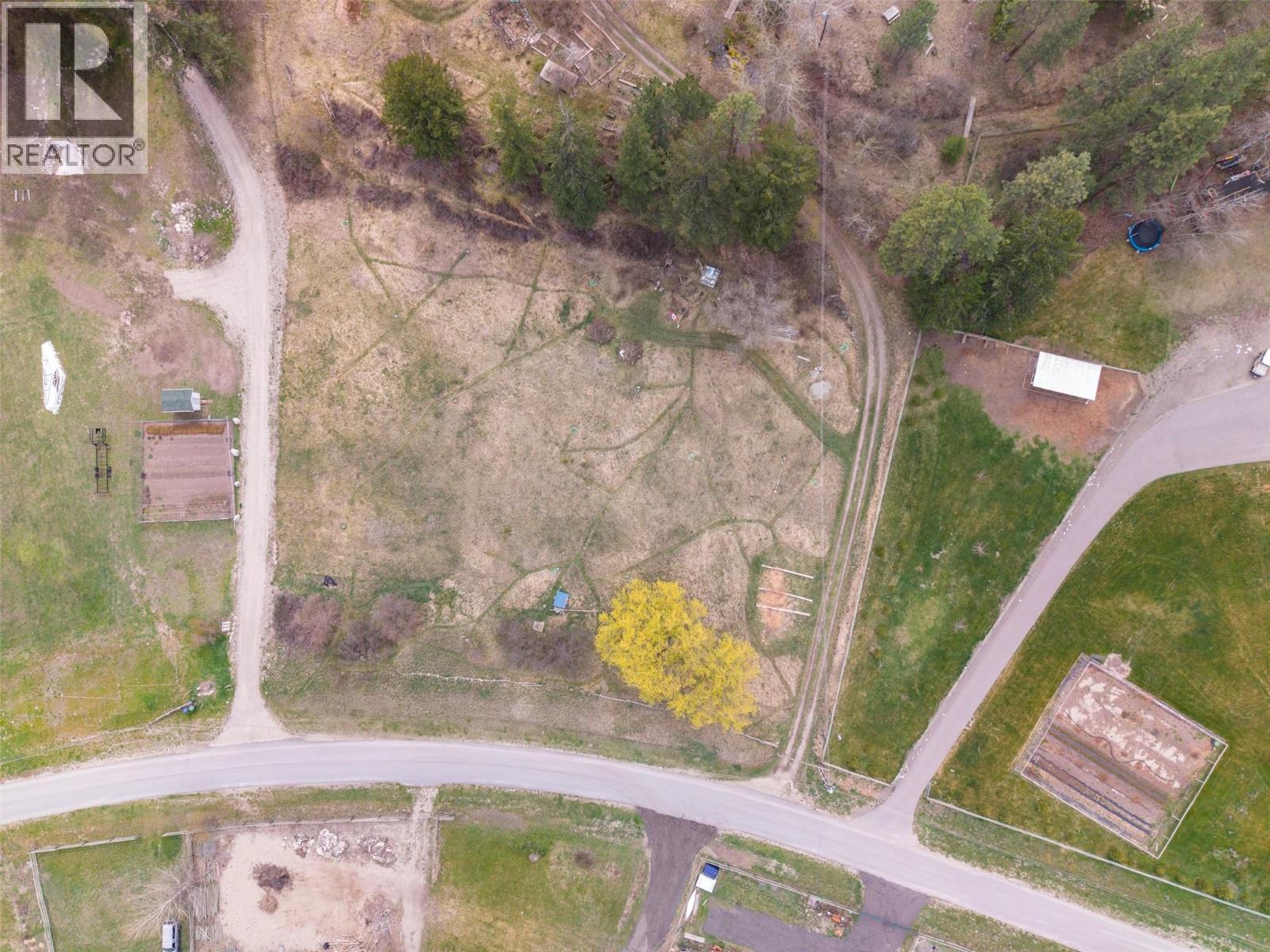 128 Farleigh Lake Road, Penticton