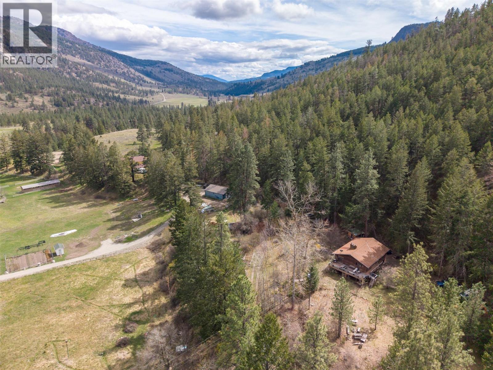 128 Farleigh Lake Road, Penticton