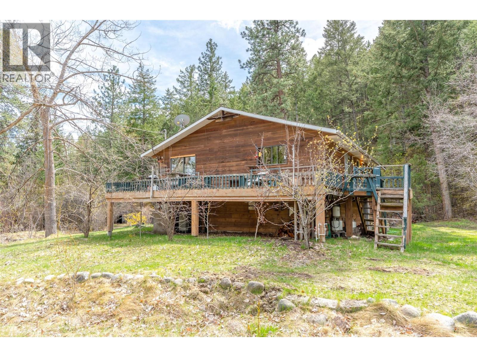 128 Farleigh Lake Road, Penticton