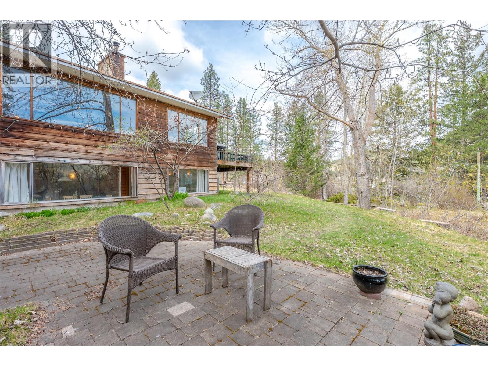 128 Farleigh Lake Road, Penticton