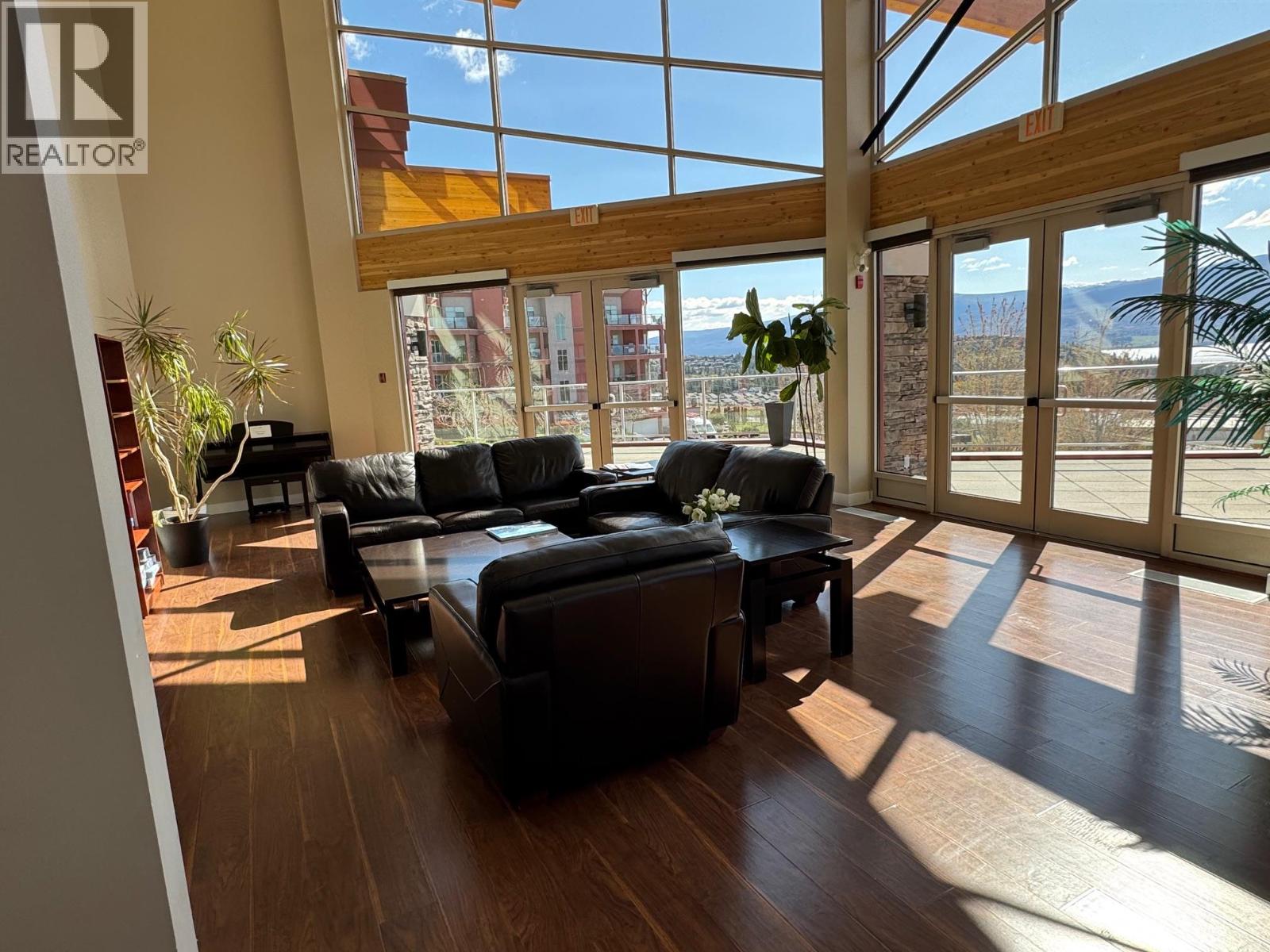 101 3229 Skyview Lane, West Kelowna