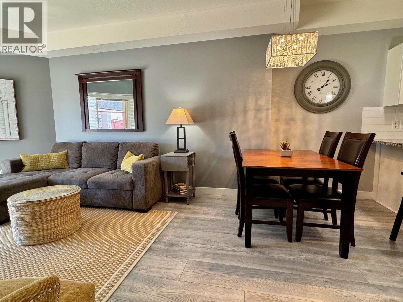 101 3229 Skyview Lane, West Kelowna