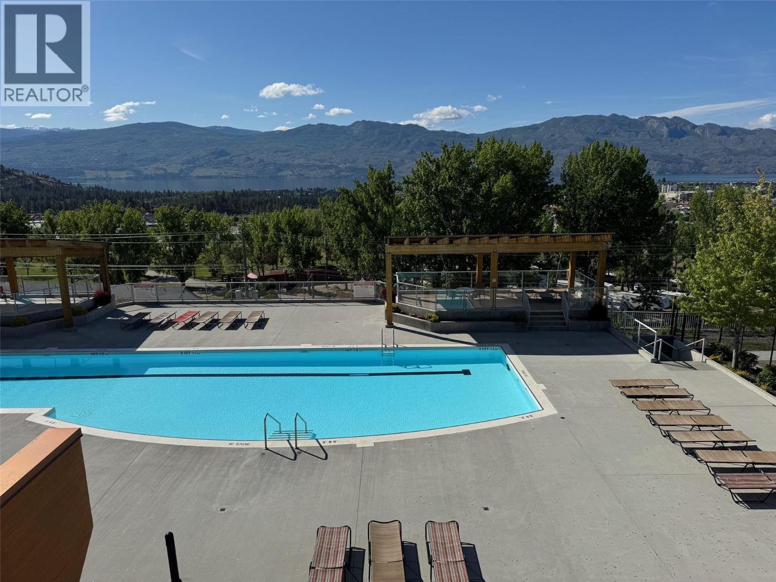 101 3229 Skyview Lane, West Kelowna