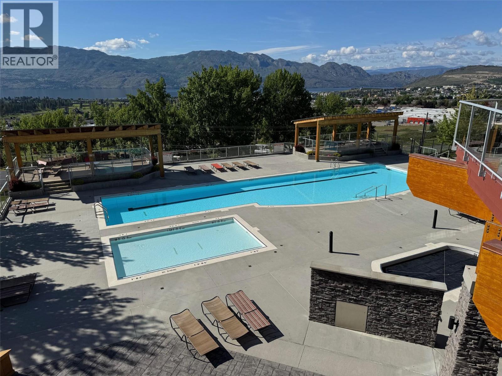 101 3229 Skyview Lane, West Kelowna