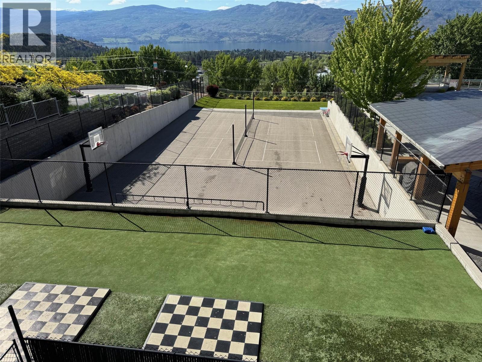 101 3229 Skyview Lane, West Kelowna