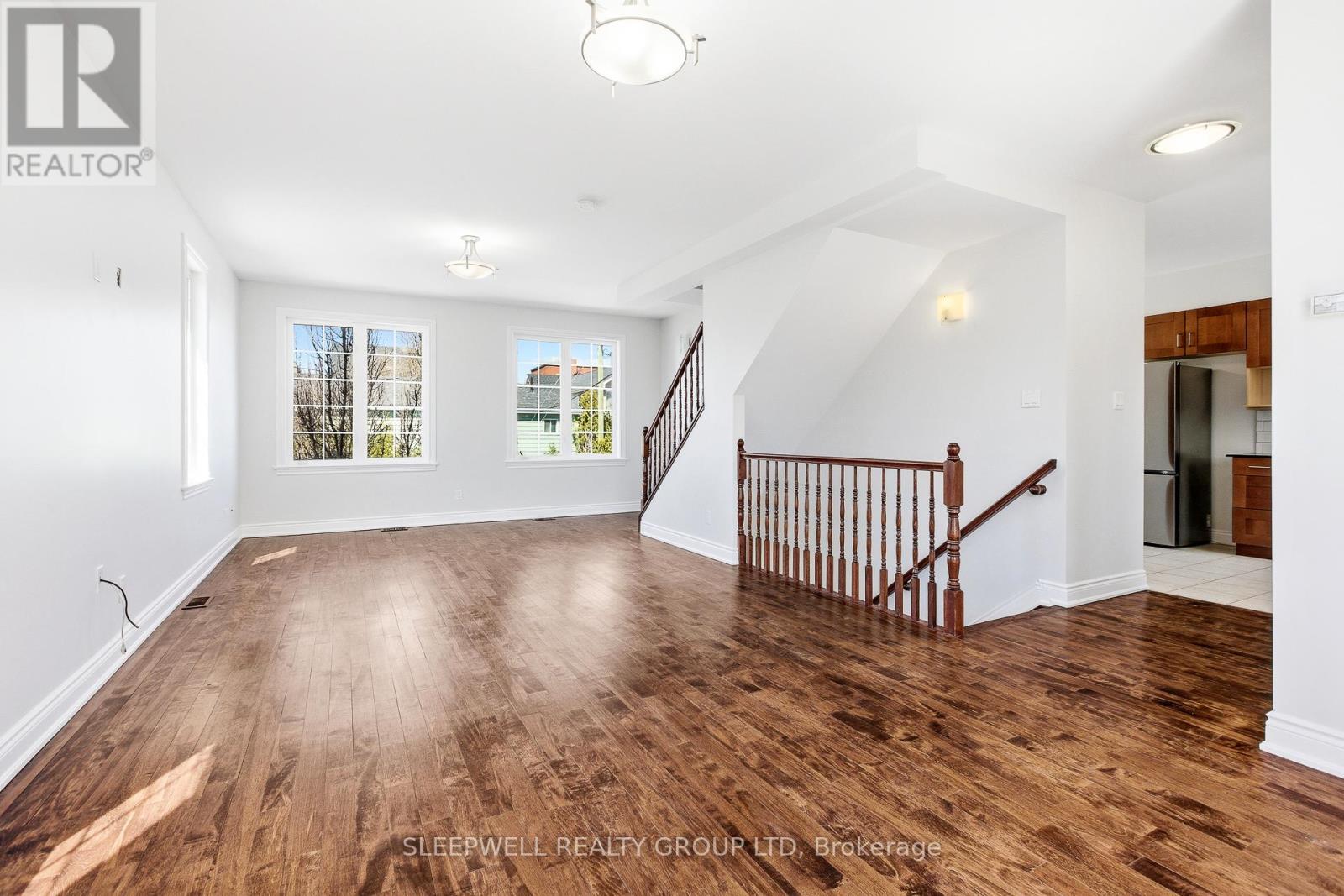 54 CHRISTIE STREET - 18