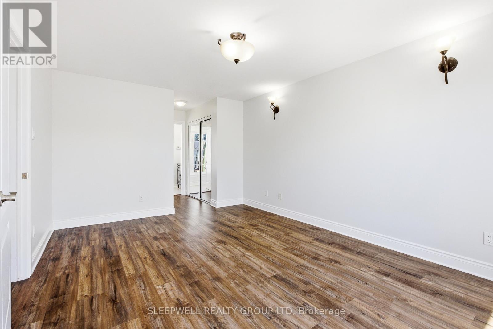 54 CHRISTIE STREET - 21