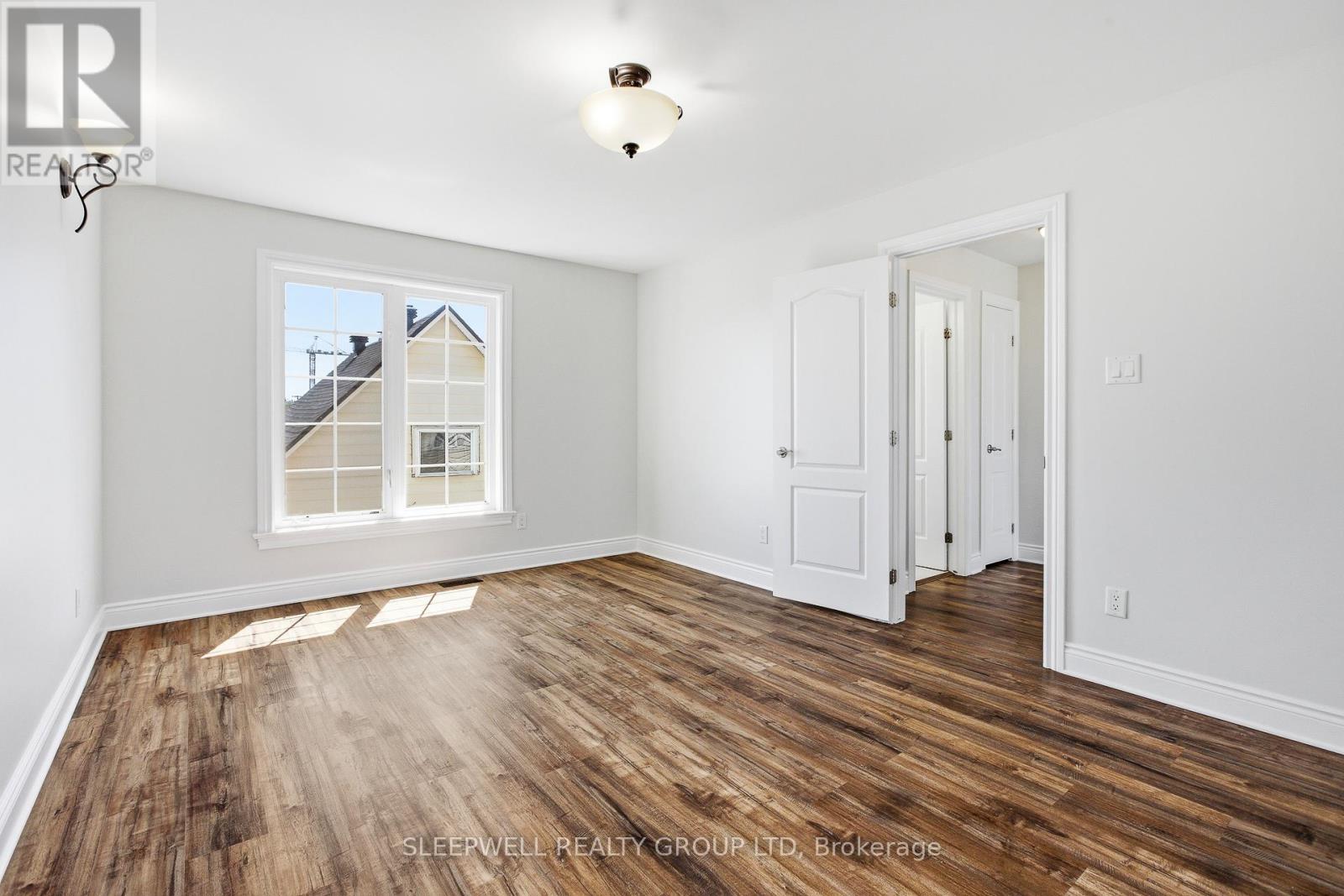 54 CHRISTIE STREET - 22