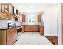 Kitchen - 54 Christie Street, Ottawa, ON K1R0A9 Photo 11