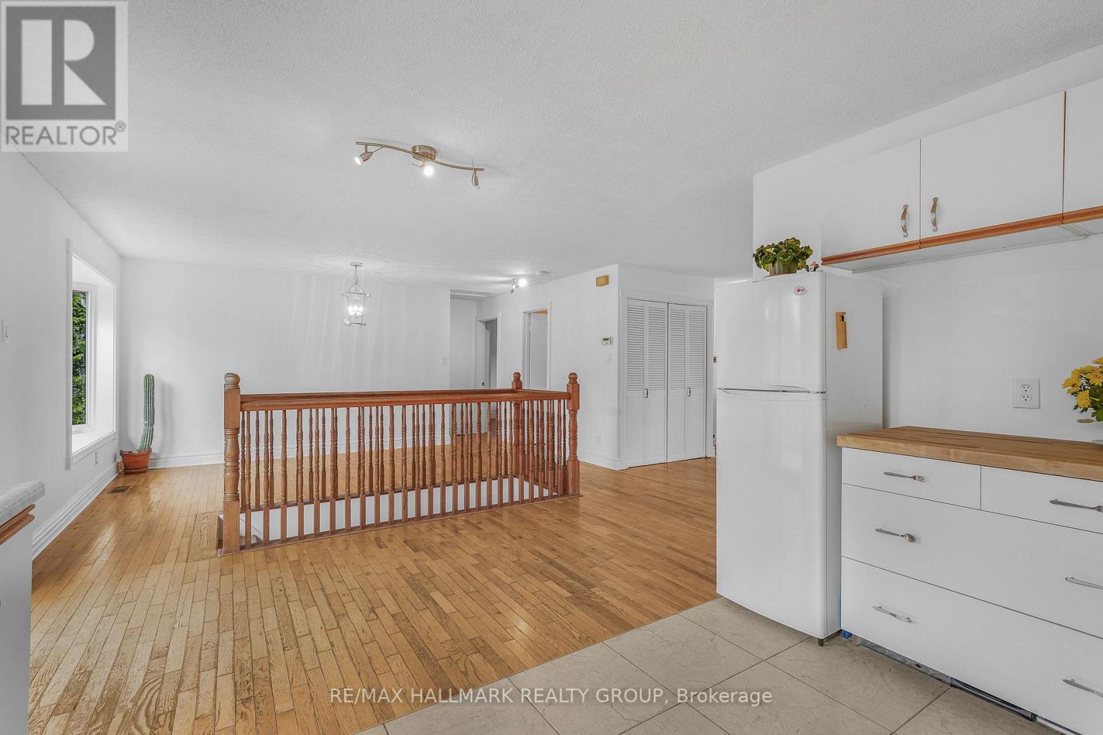 1 CLARENCE COURT - 14
