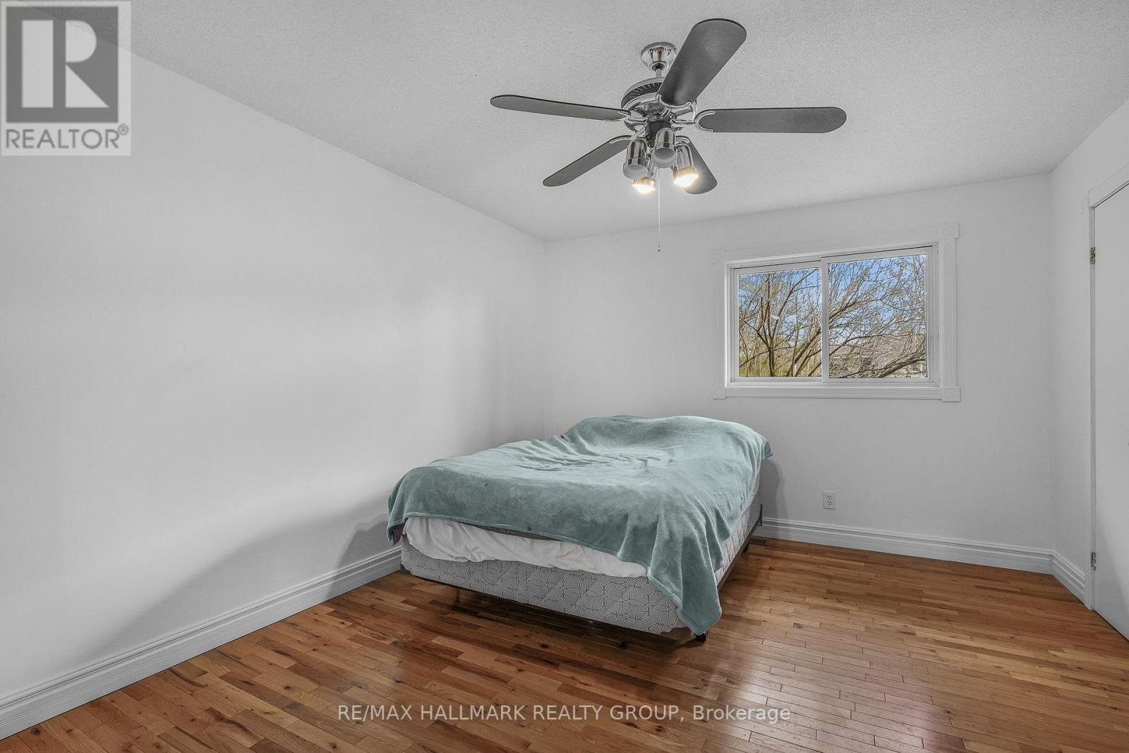 1 CLARENCE COURT - 18