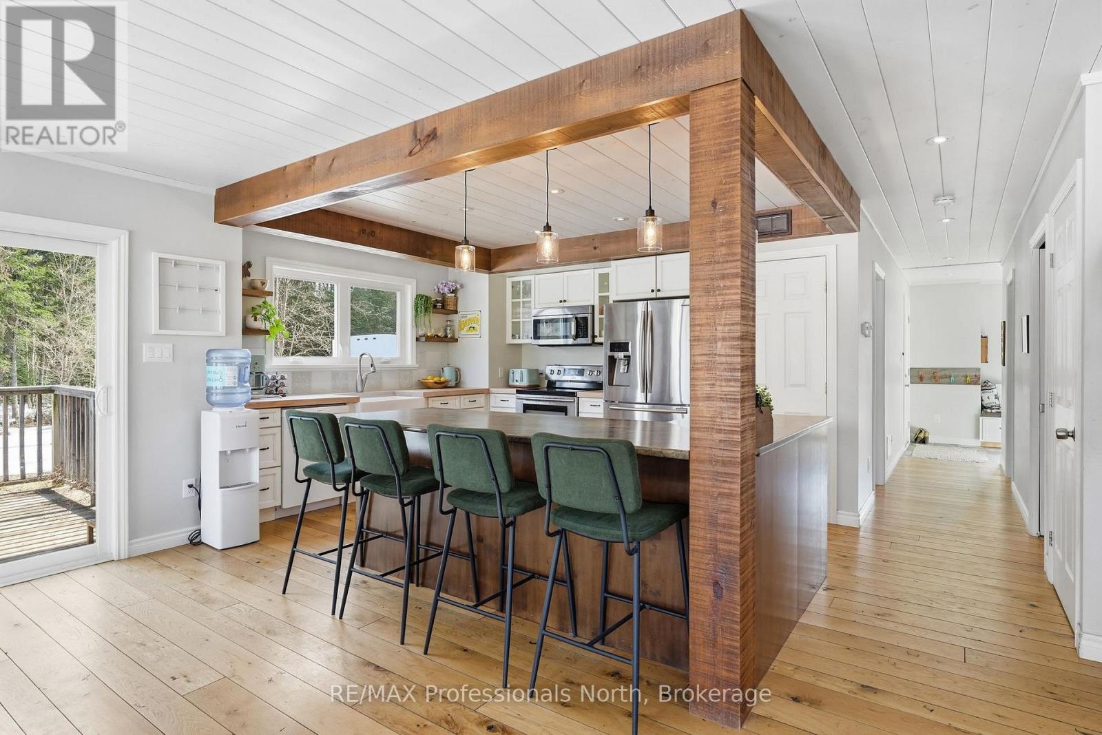 Ample breakfast bar seating.