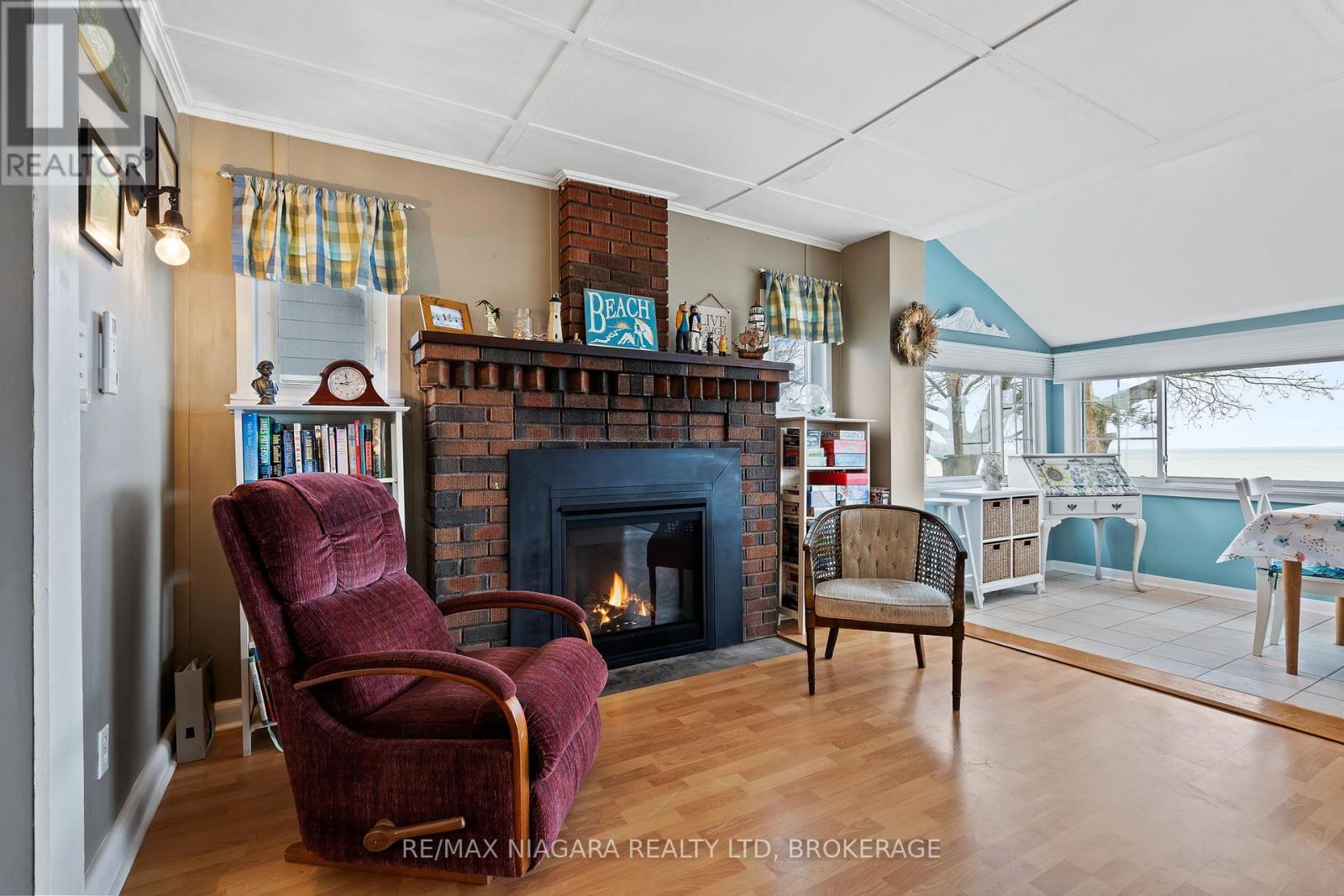 12883 OLD LAKESHORE ROAD W - 12
