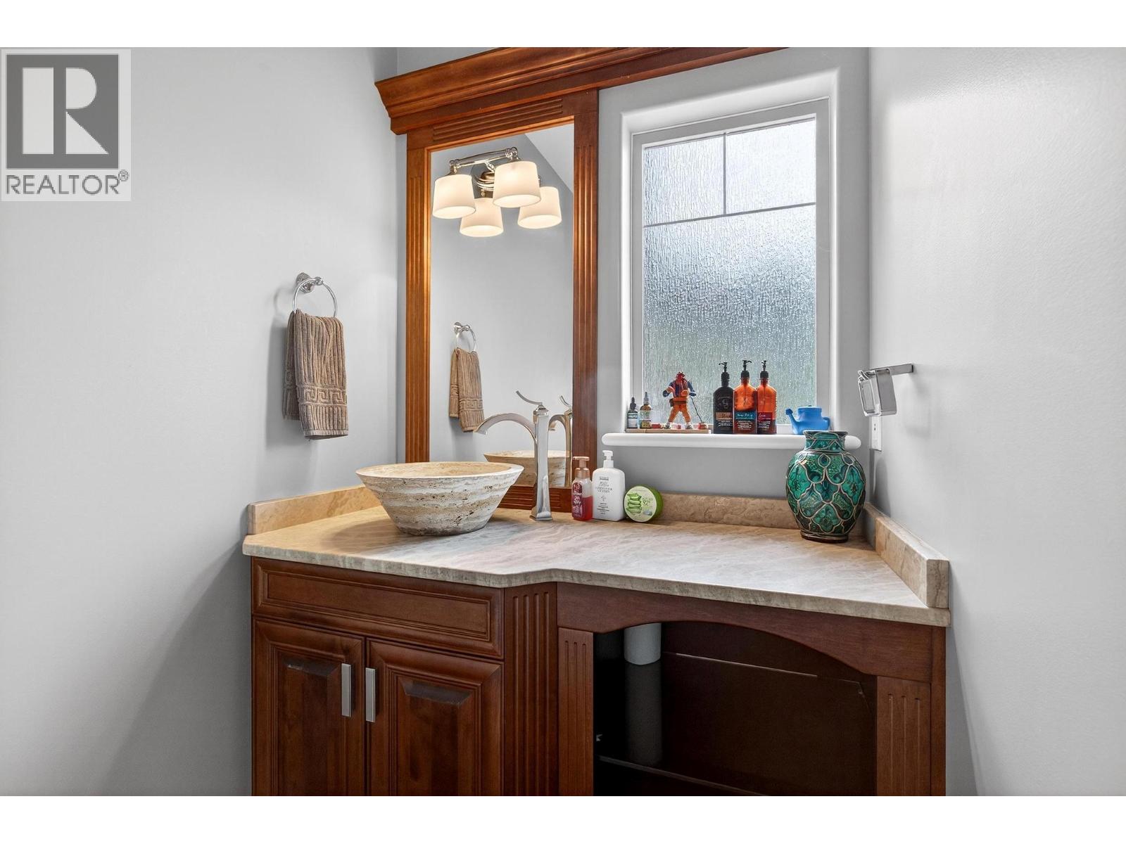 2288 Capistrano Drive, Kelowna