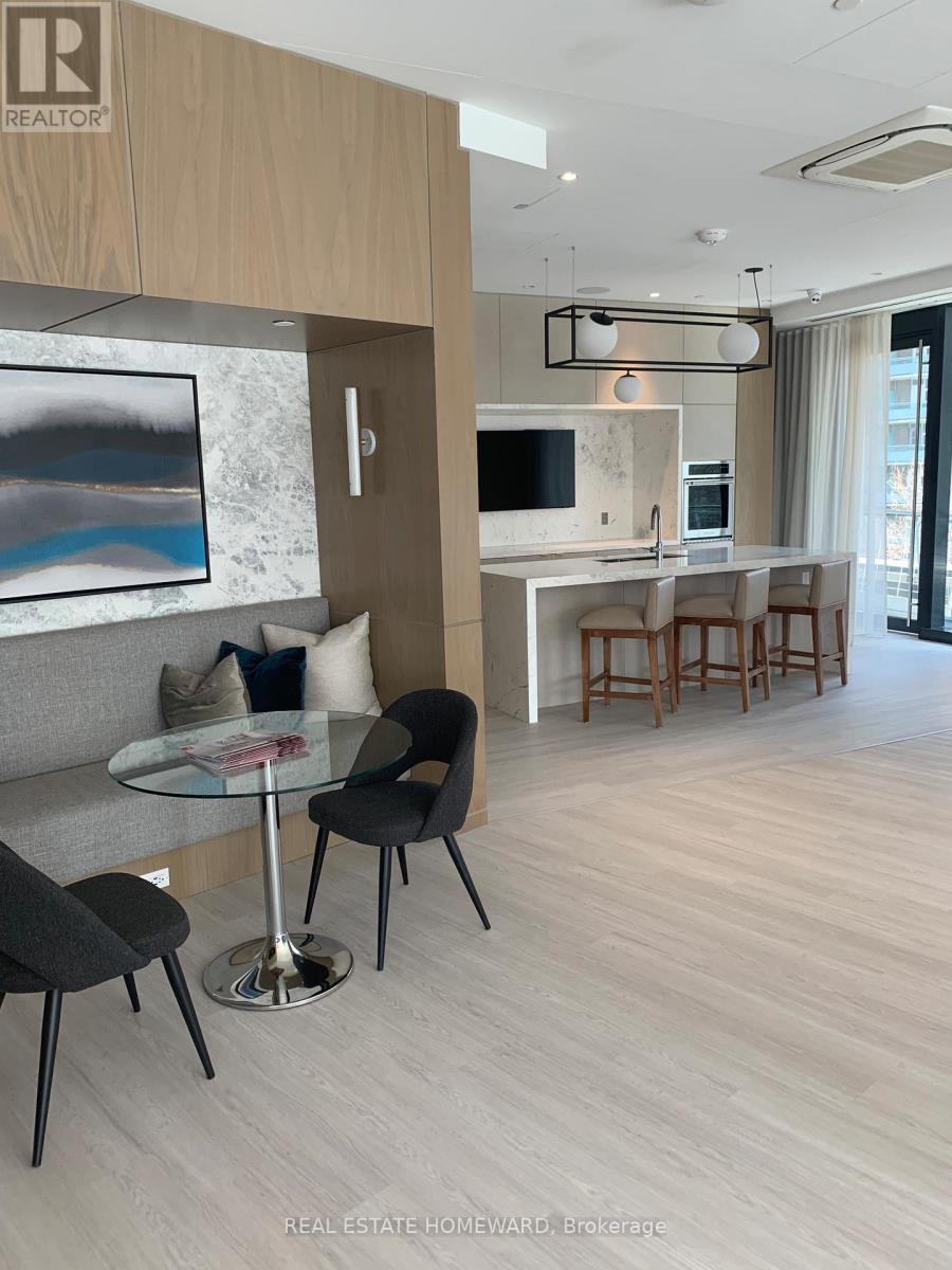 #1118 585 BLOOR STREET E - 14