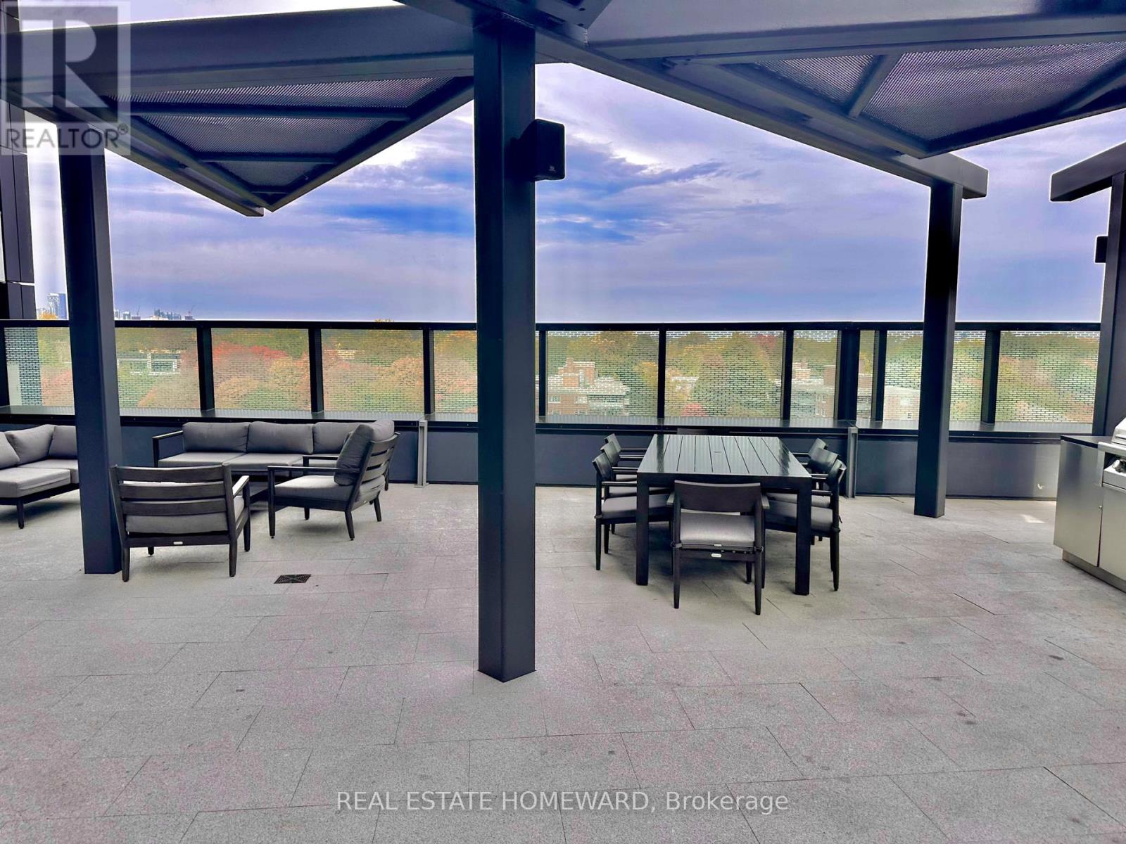 #1118 585 BLOOR STREET E - 27