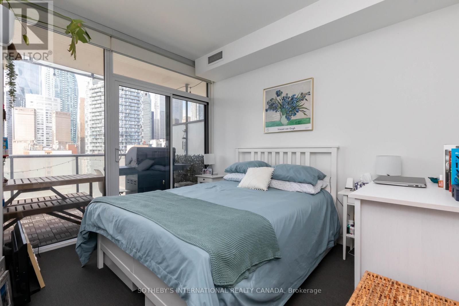 #1215 1 MARKET STREET - 11