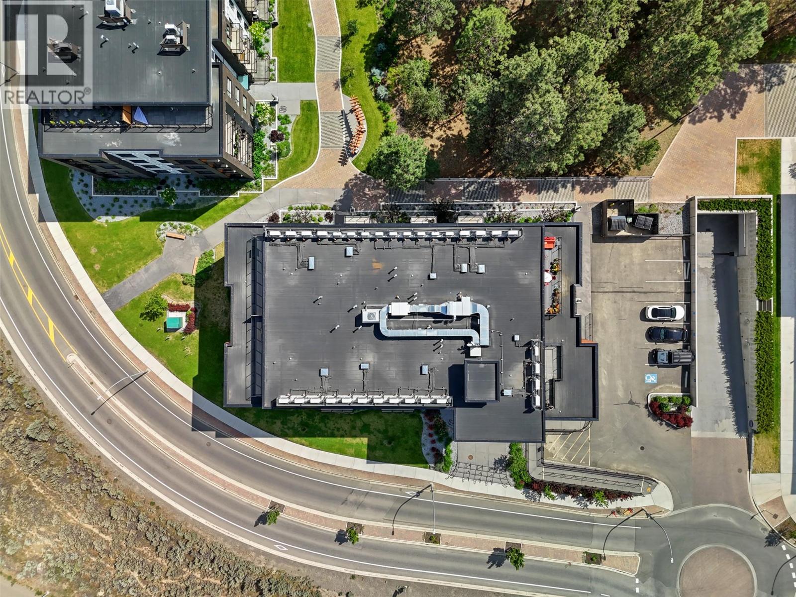 #207 875 University Drive - 39