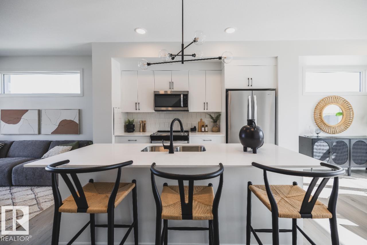 345 Rankin DR, St. Albert