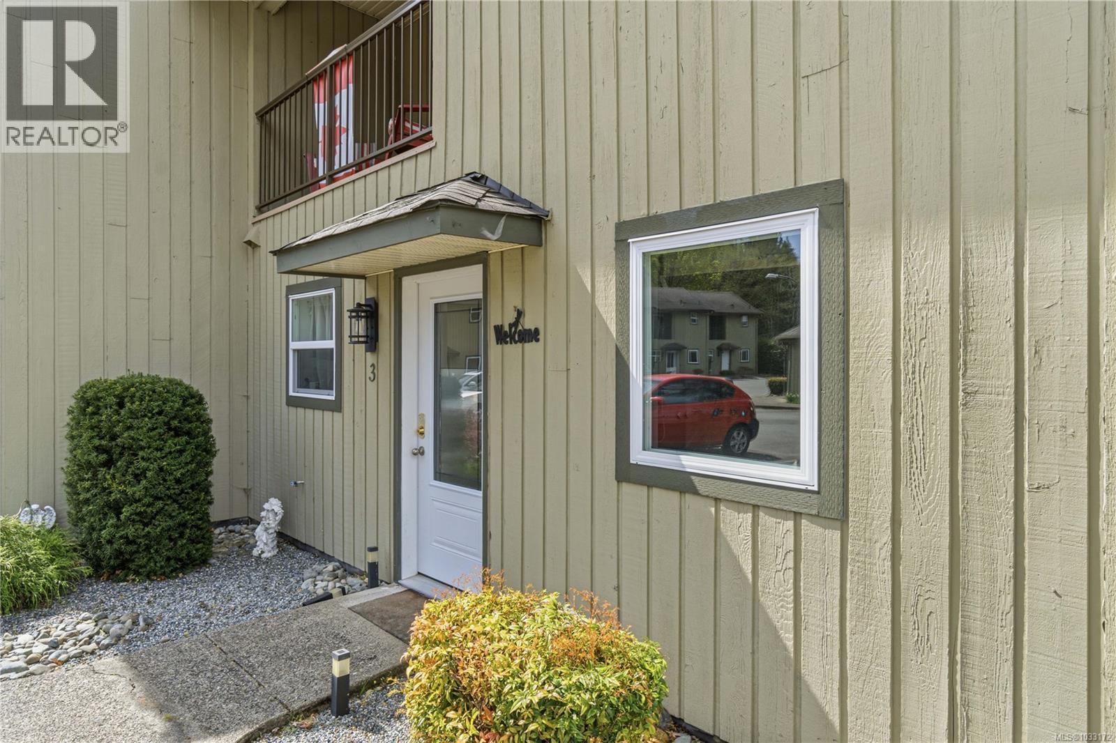 #3 3350 ISLAND HWY - 31