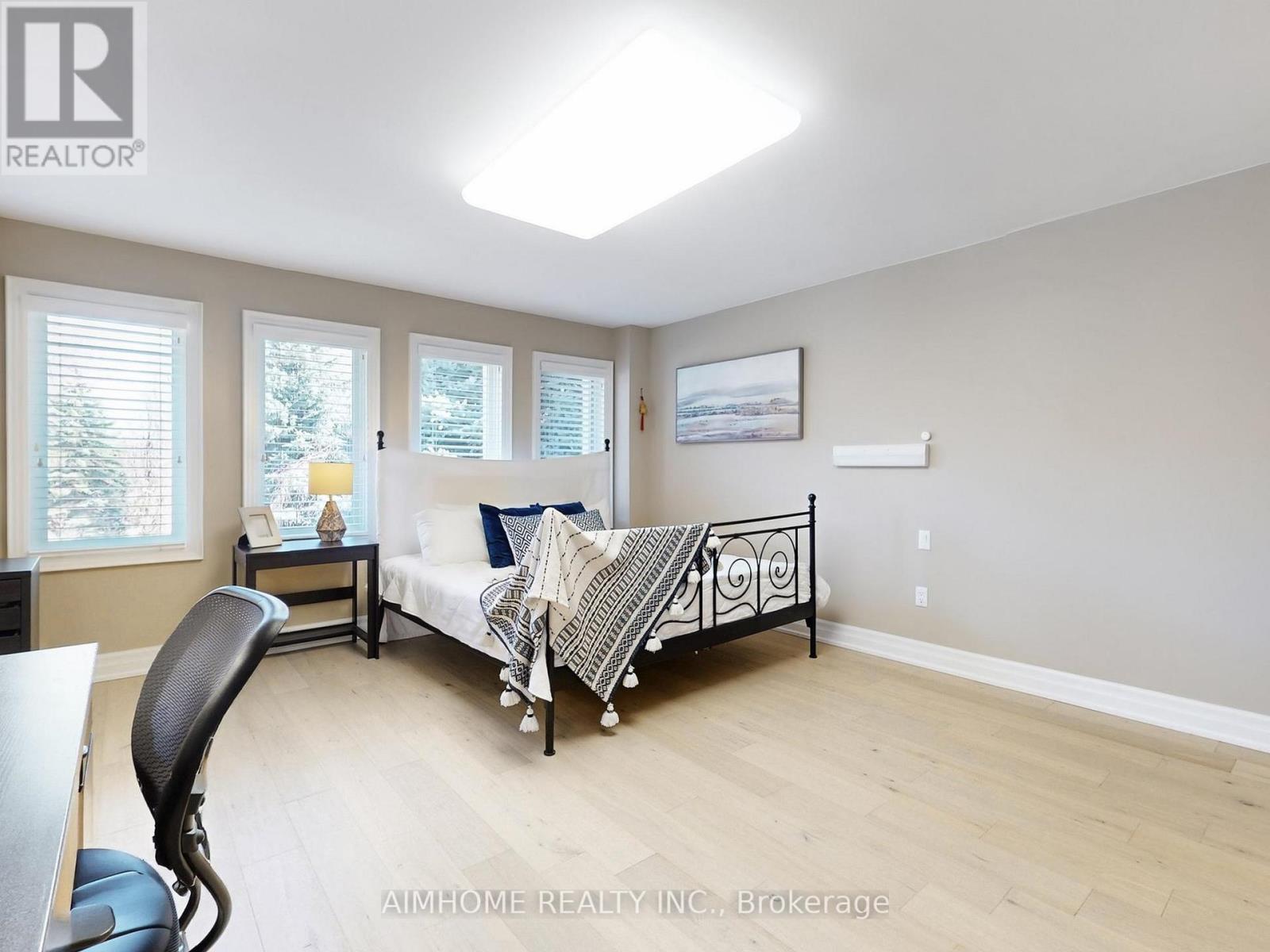 145 RENAISSANCE COURT - 39