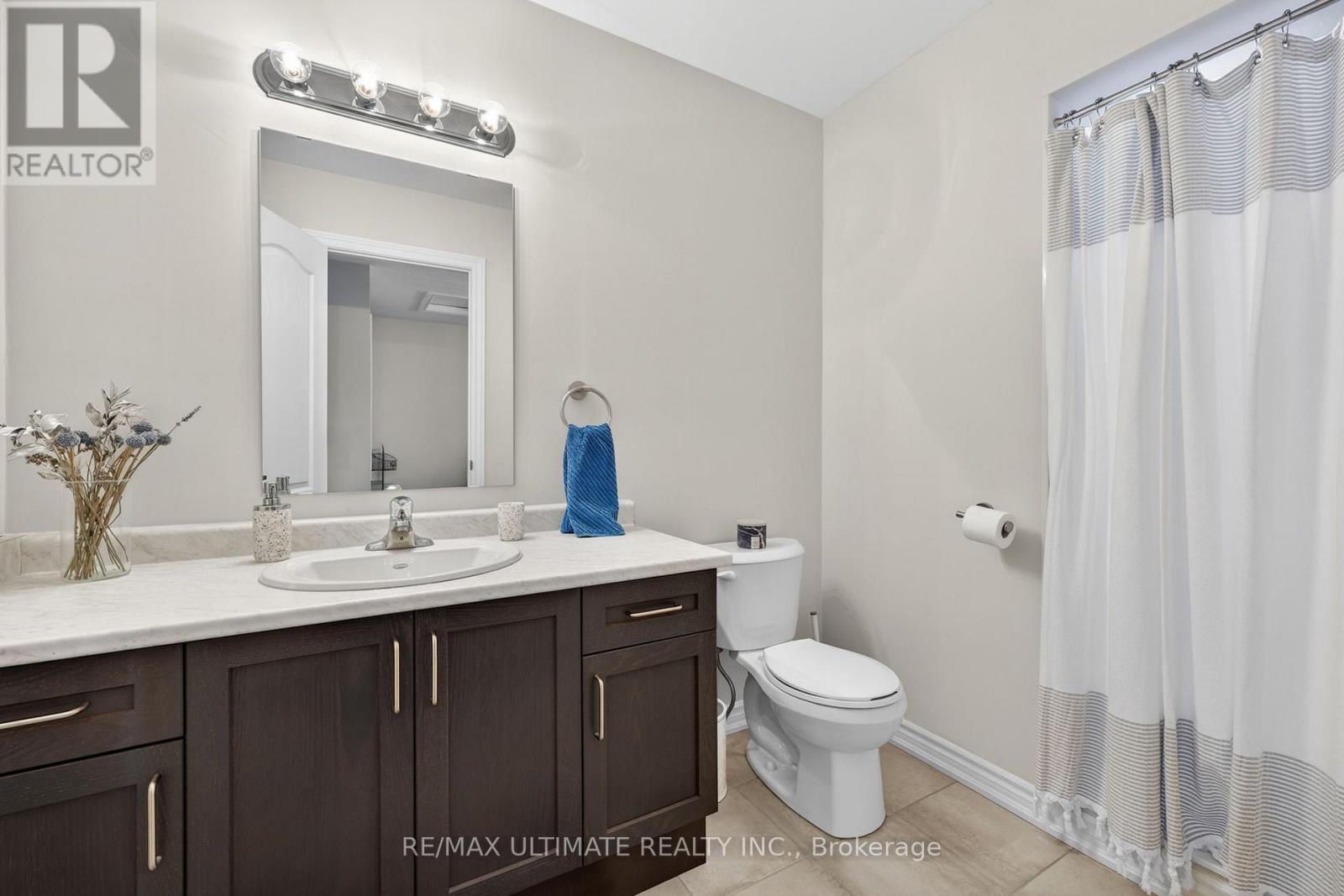 2962 MONARCH DRIVE - 32