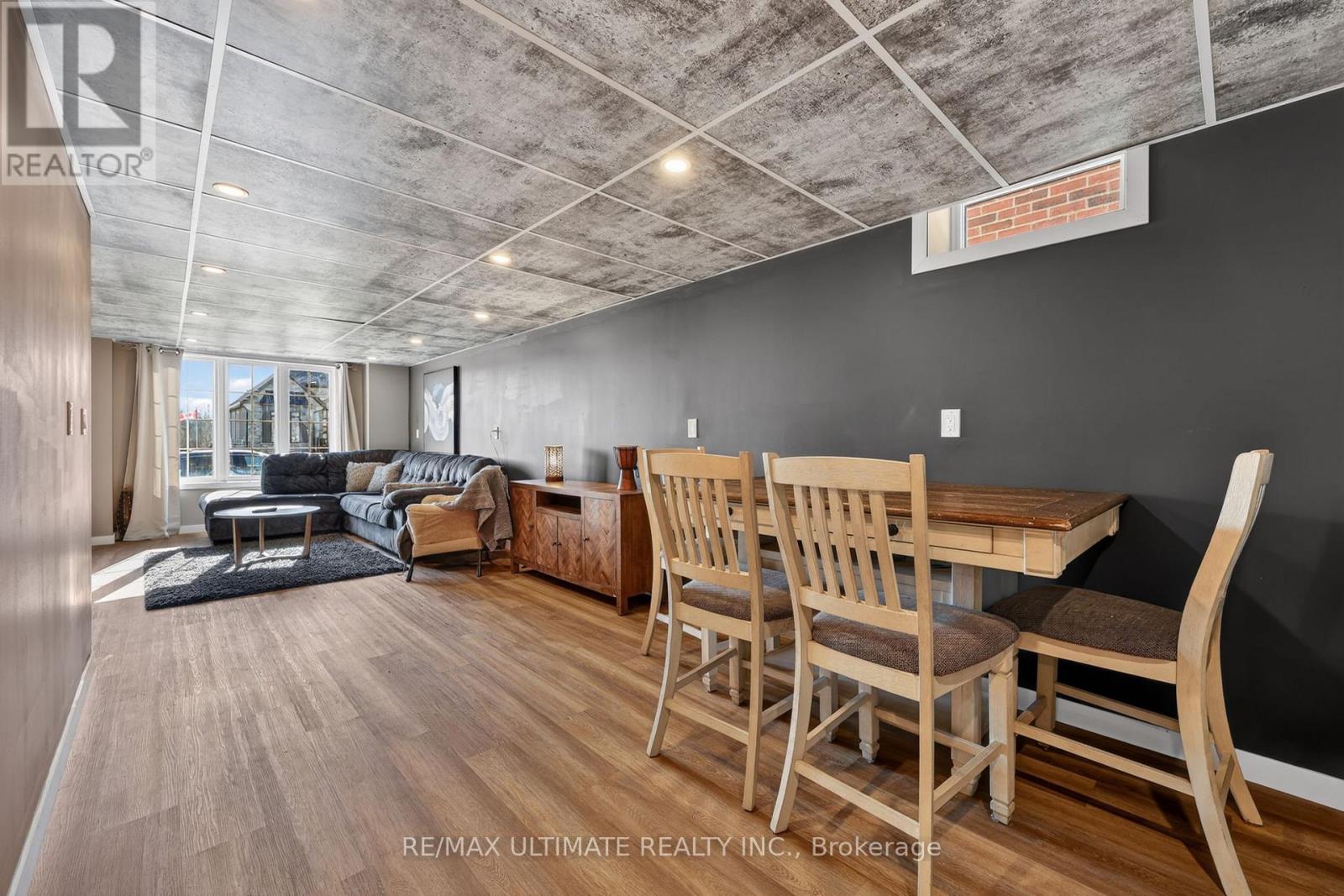 2962 MONARCH DRIVE - 34