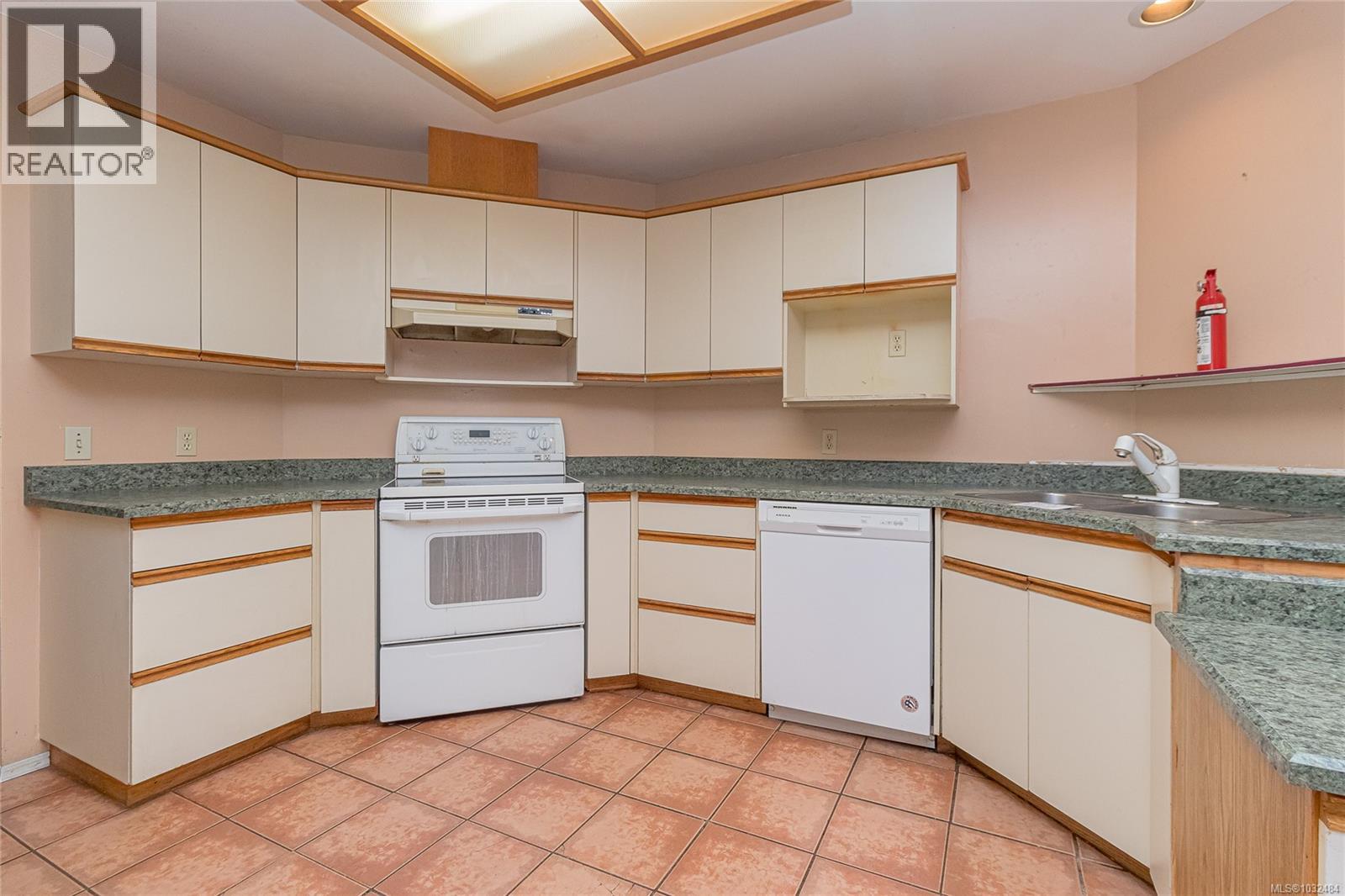  2380 Damascus Road, Shawnigan Lake