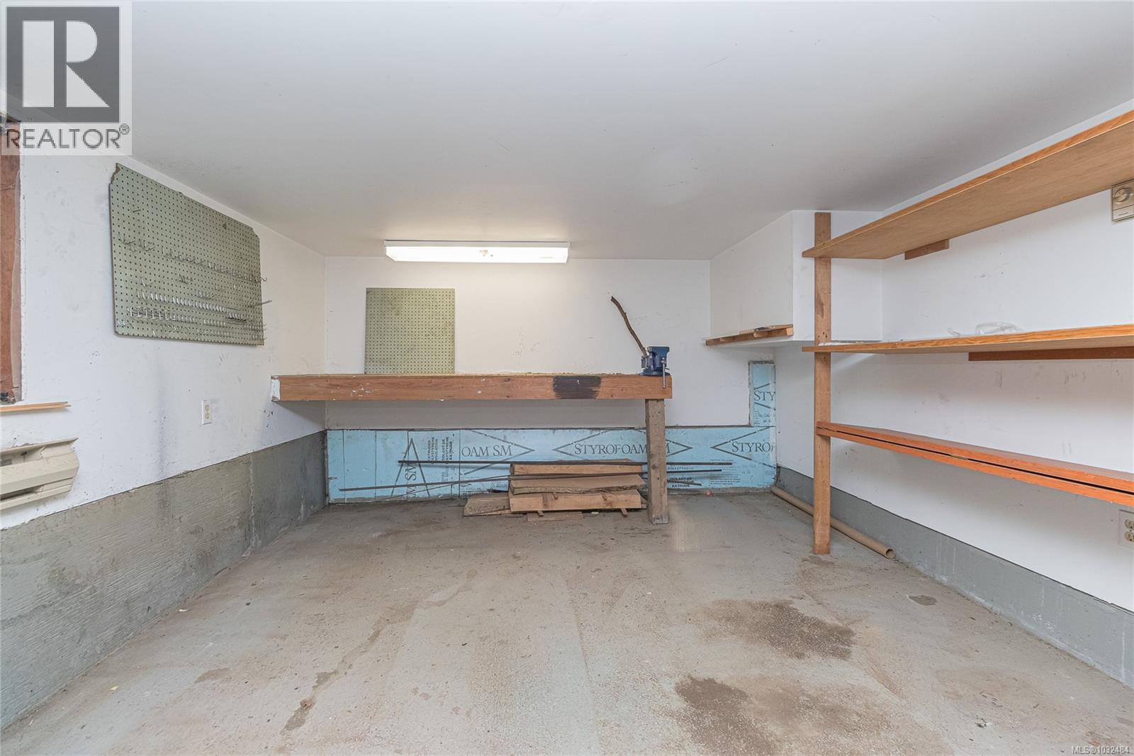  2380 Damascus Road, Shawnigan Lake