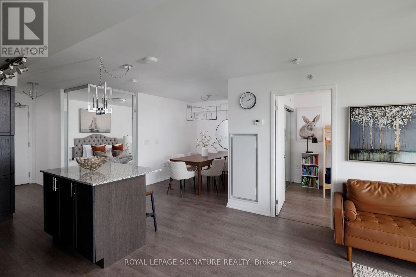 #726 3091 DUFFERIN STREET - 11