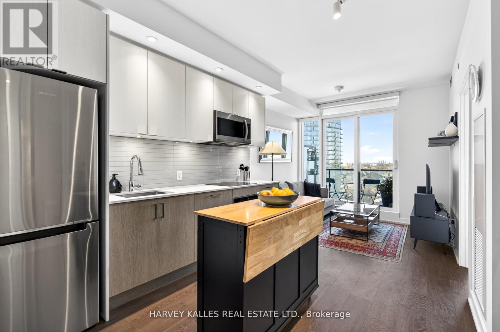 2201 - 1926 LAKE SHORE BOULEVARD W