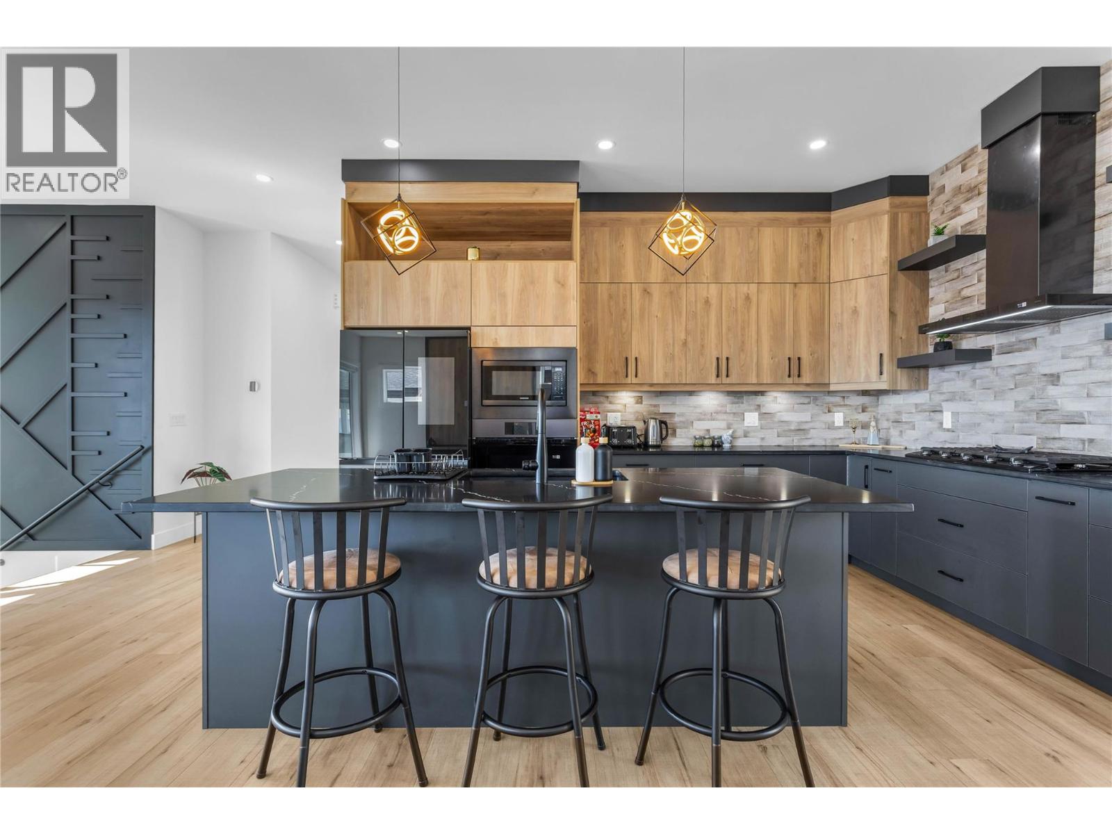  2842 Copper Ridge Drive, West Kelowna