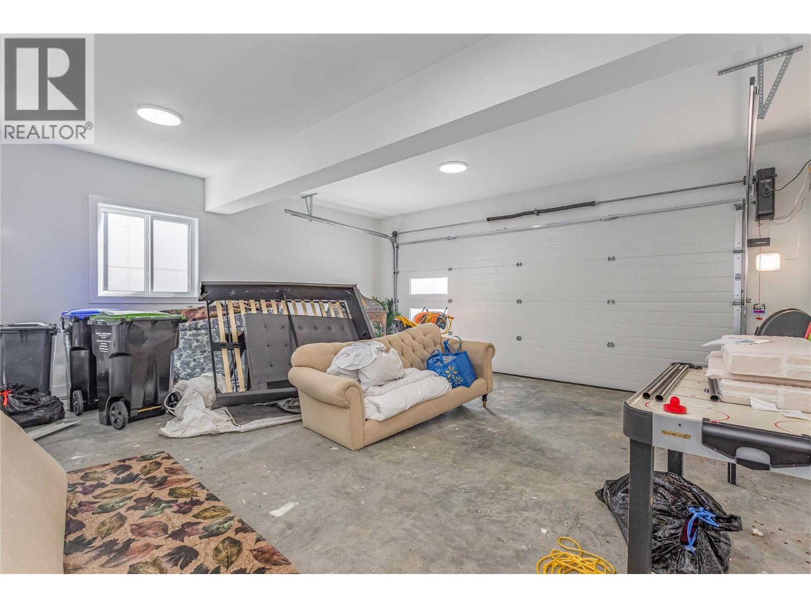  2842 Copper Ridge Drive, West Kelowna