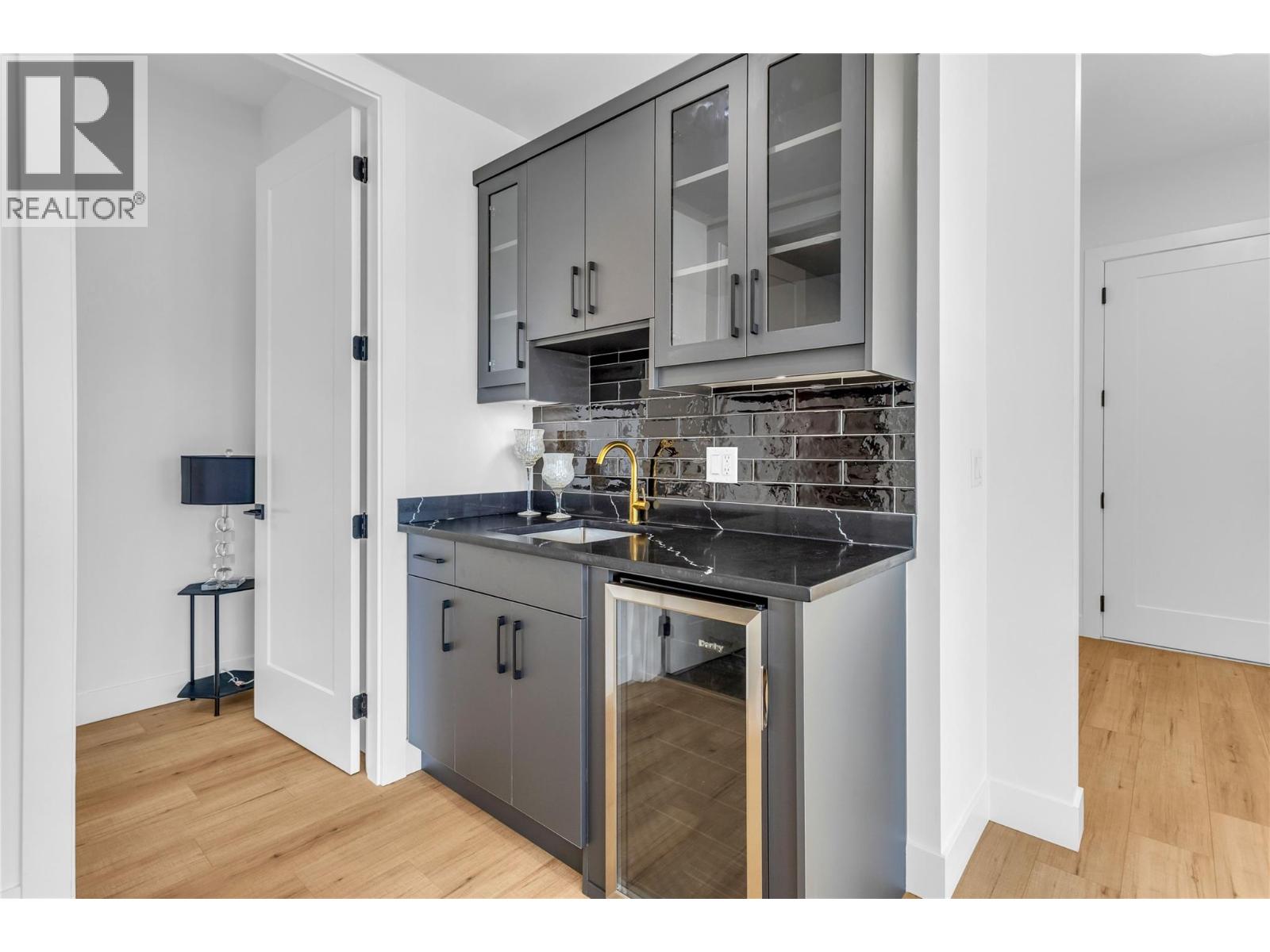  2842 Copper Ridge Drive, West Kelowna