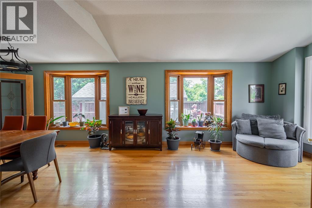 601 LAKESHORE ROAD, Sarnia, Ontario, N7V2S8 — Photo 4