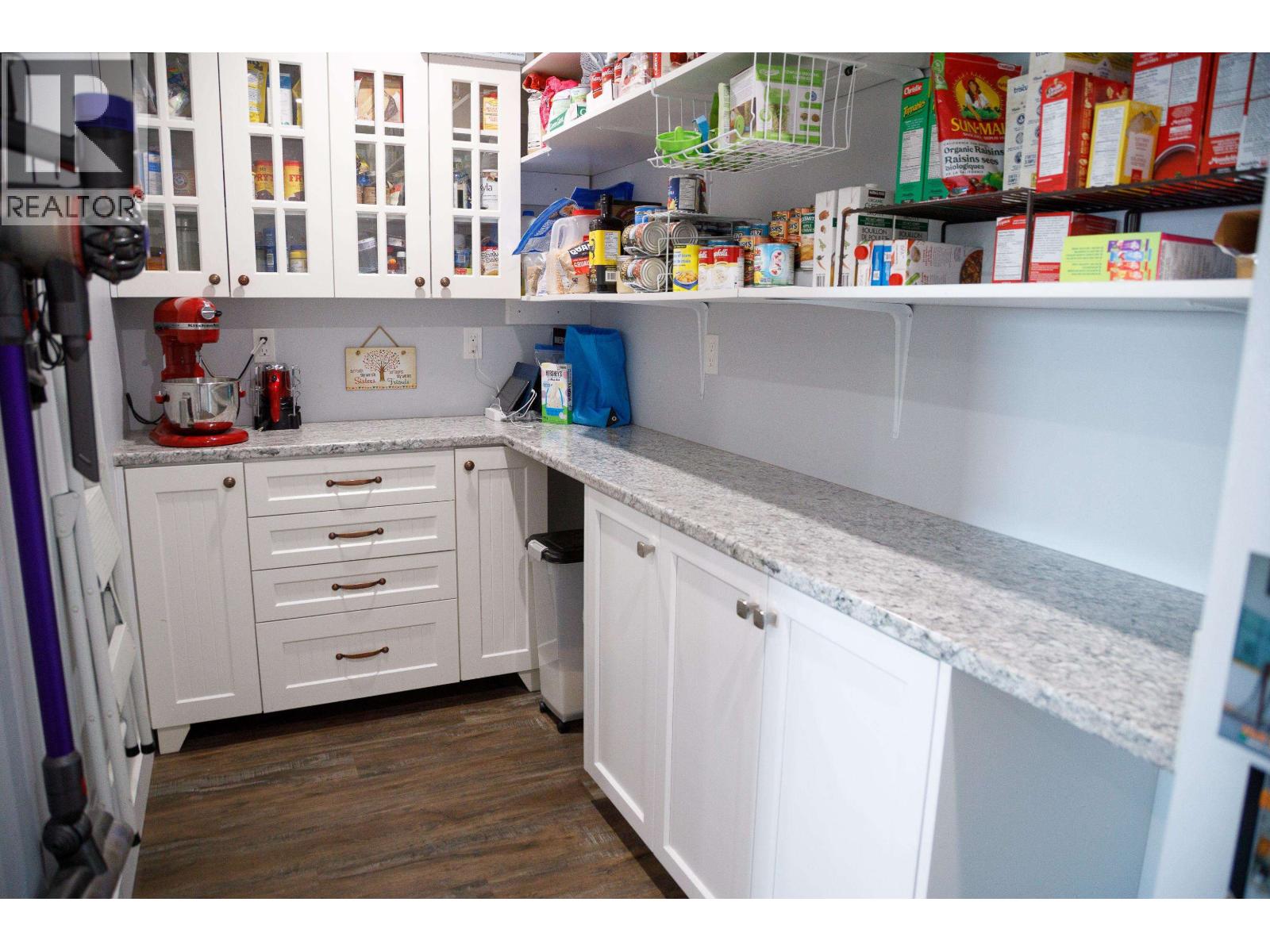 3789 TCHESINKUT Road, Burns Lake