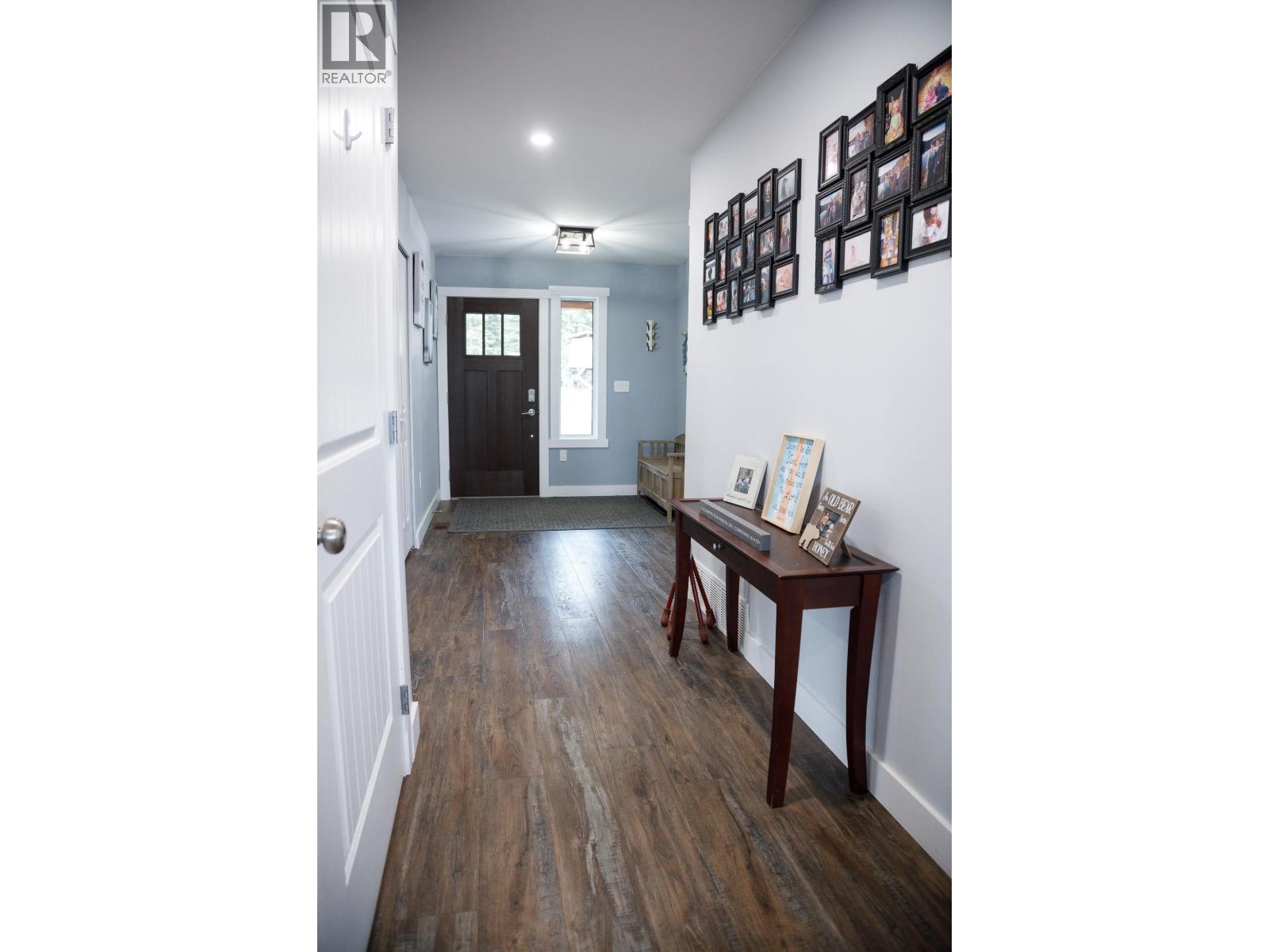 3789 TCHESINKUT Road, Burns Lake